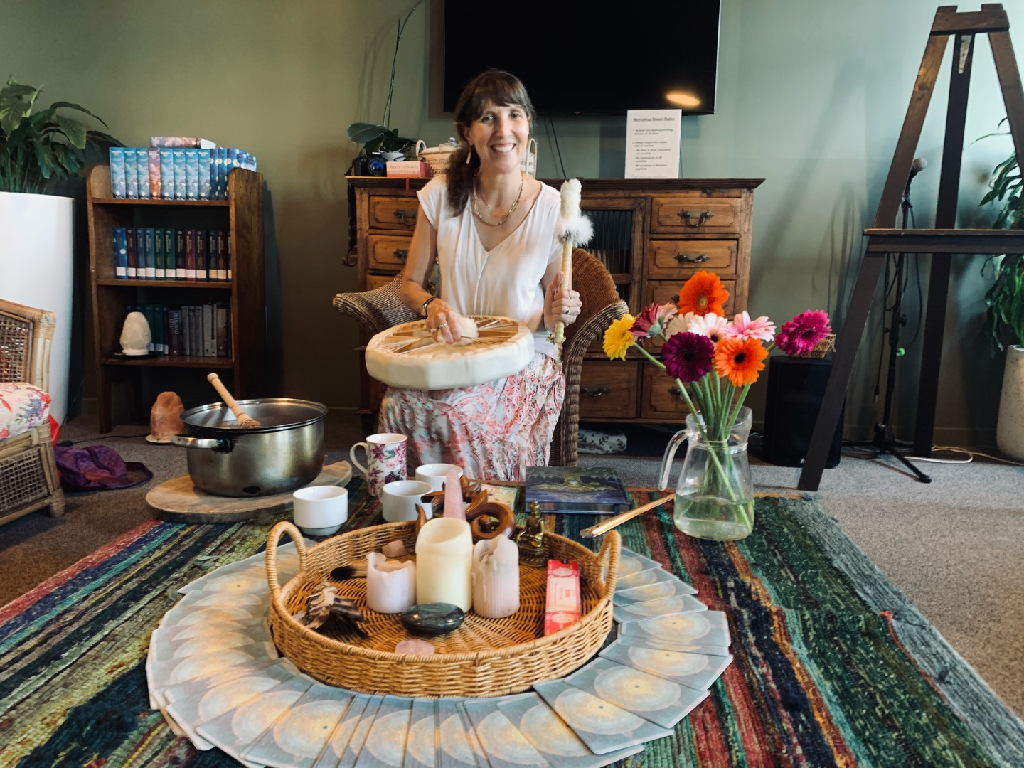 There’s still a few spaces left to join Calm Collective, woman’s wellness circle this week on Thursday April 16th, from 6-8:30pm.
The theme is reconnection. Connection to ourselves and to the group. We will kick off with our ceremonial cacao and Cher some wins for the week and then do 40 minutes of yoga to get grounded and to become self-aware of our bodies and minds in our emotions. Then there will be a little bit of integration time with journalling followed by a nourishing plant-based dinner.
A big thank you too @valkayogaco for the wonderful cork yoga mat which I’ll be using this week!
This circle, which is held bi-monthly is hosted @the_loft_yoga_lounge 103 Beach rd. Level 1.
The link to book yourself in is in my bio on my website. Spaces are limited.
any questions let me know whether DM.
#auckland #wellness #womenscircle #riseup #cacaoceremony