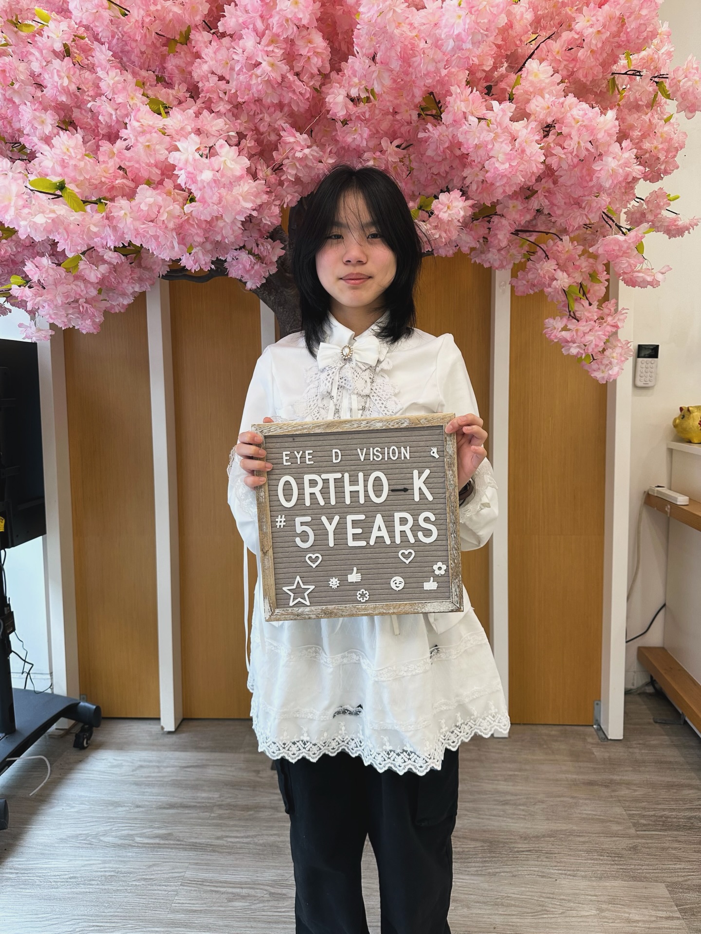 5 years of waking up and seeing clearly—amazing job! 👀💫 So inspiring! 🌸
#orthok #nyc #myopiacontrol #eyed