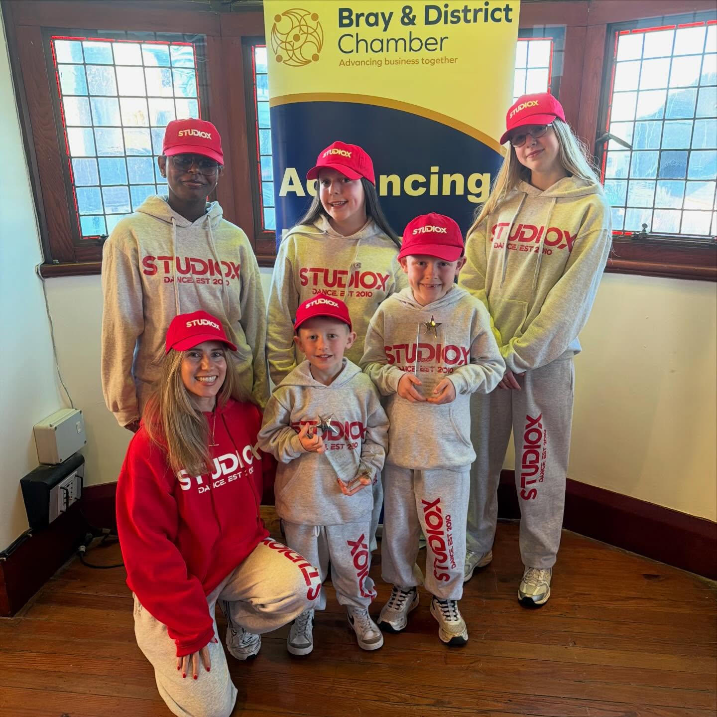 Delighted to receive our 2 awards last night at the awards ceremony for the St. Patrick’s Day parade❤️
We received:
🌟Most Entertaining Entry🌟
🌟Spectators Choice🌟
Thank you so much to everyone at @braychamber @braydotie and to all the spectators who voted for us🙏❤️