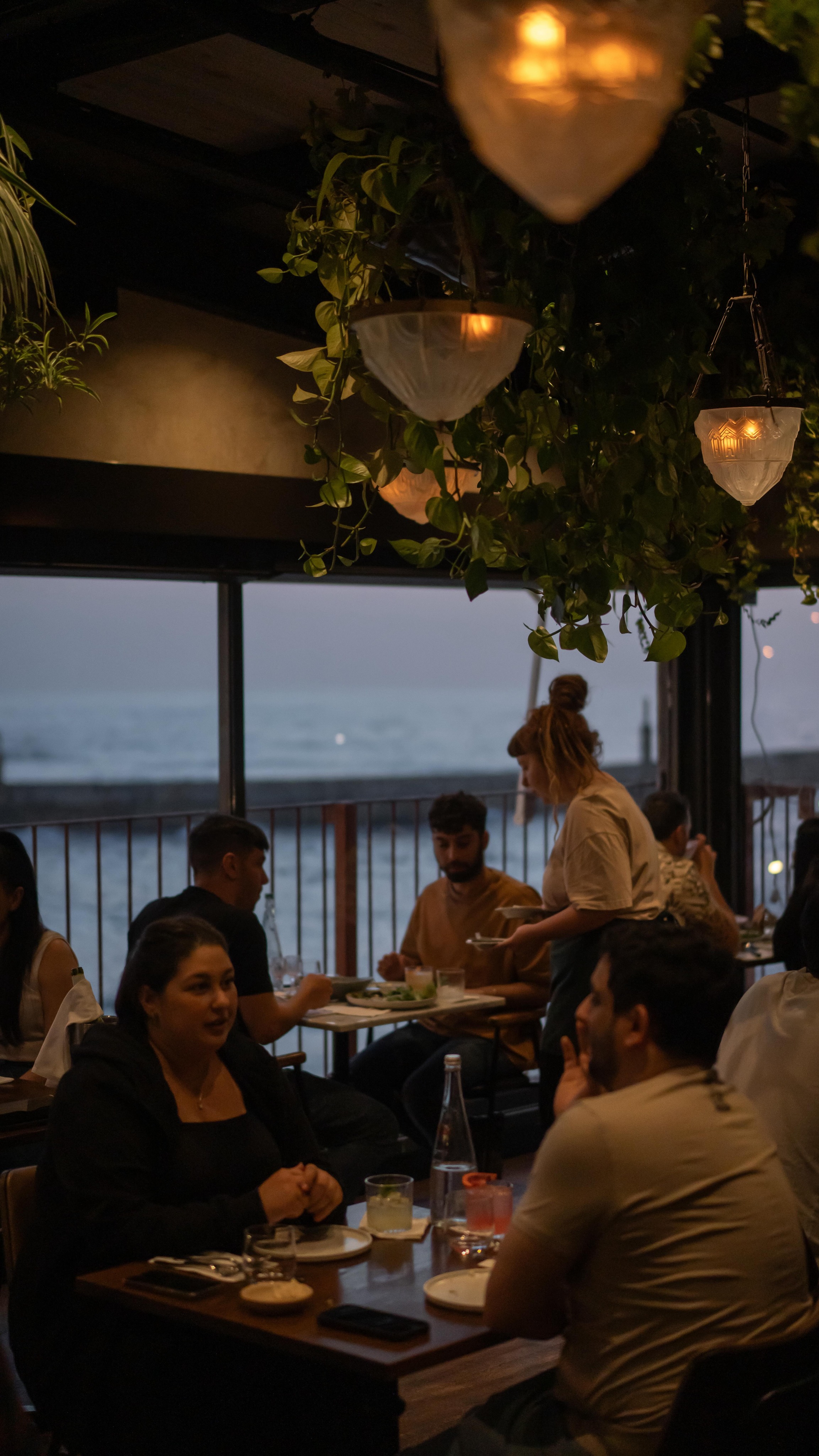  חזרנו!
פתוחים בימים שני עד שבת מ18:00
בשבוע הבא, בין התאריכים 20-22.4 אנו סגורים, חמישי עד שבת פתוחים כרגיל.
מחכים לכם עם תפריט מקומי ועונתי, מנות חדשות, יינות מקומיים והים המהמם ברקע.
שוק הנמל, נמל תל אביב