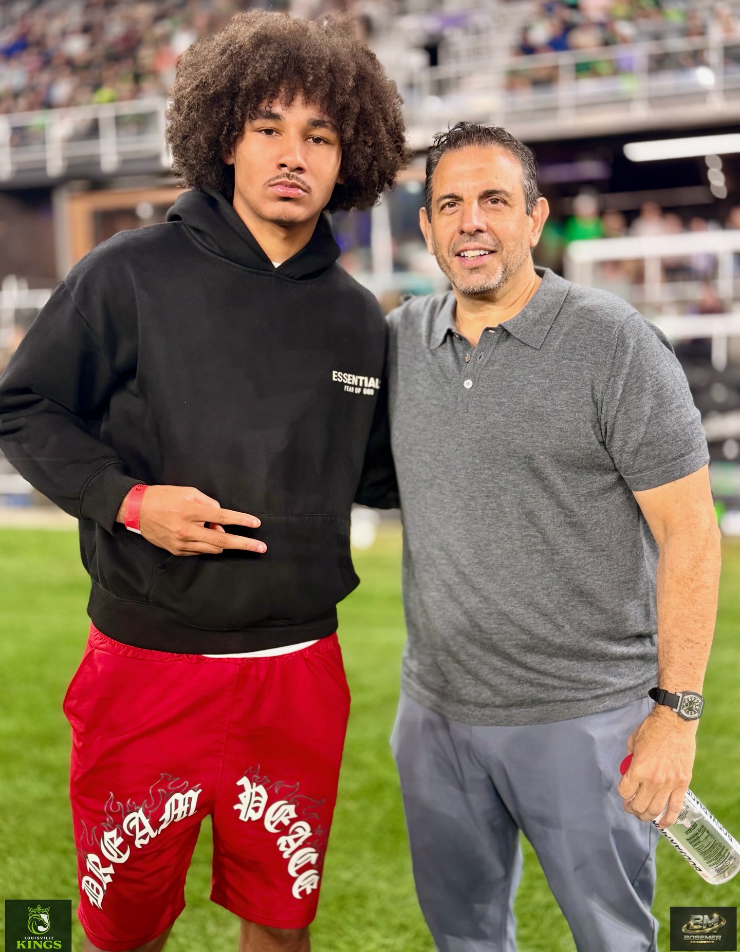 @louisvillemalebasketball ⭐️ player, incoming junior @babyluka15 with @teamrepole_fanpage “Mike Repole” during the first half of the game between @uflkings and the @uflstorm .
One the top players in the nation of the 2028 class with founder of @drinkbodyarmor & part owner of the @ufl .