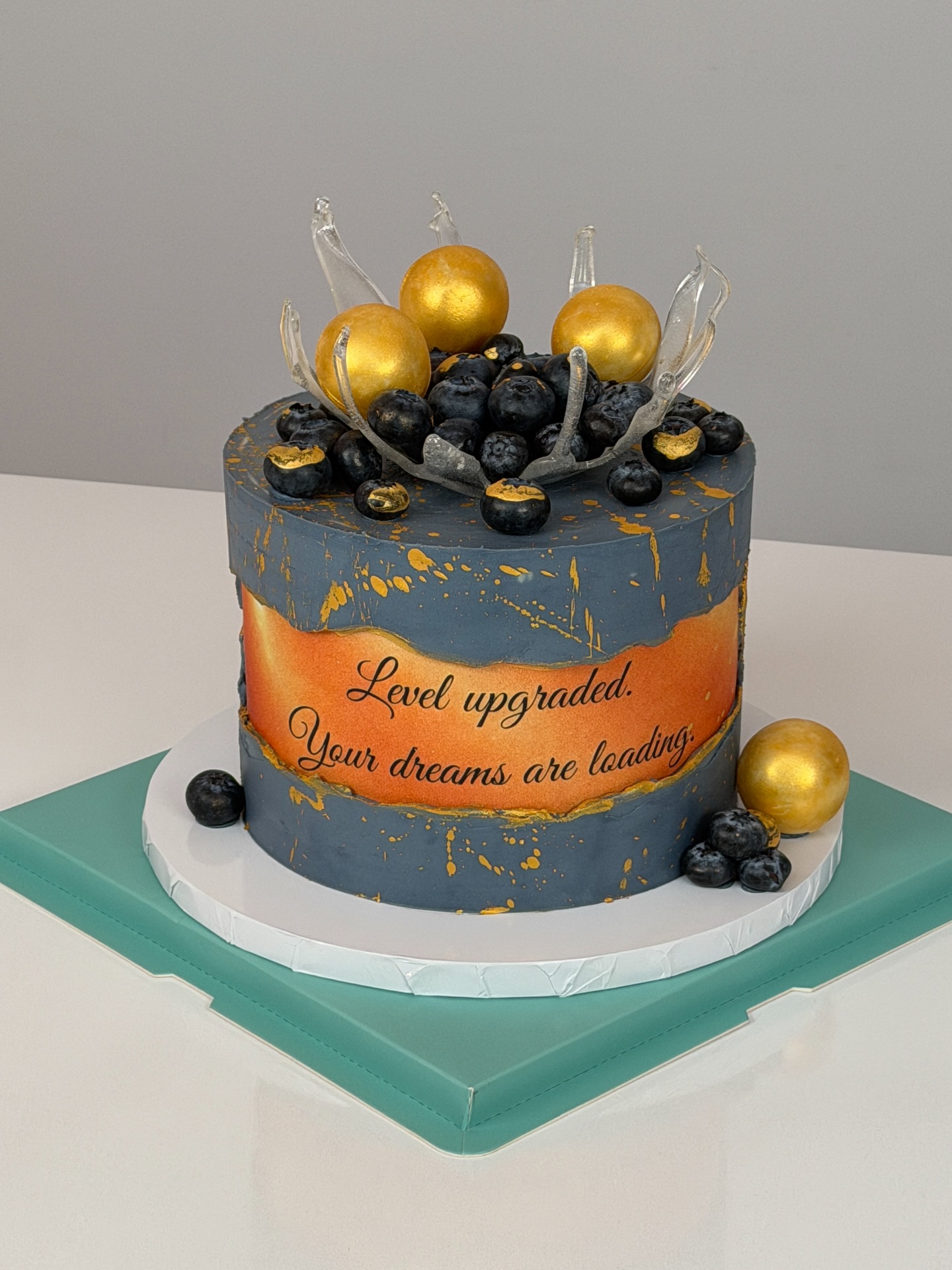 Another custom cake, crafted with attention to every detail 💙
Custom cakes are available exclusively through our website order form
Each cake is presented in our signature packaging and includes candles 🍰