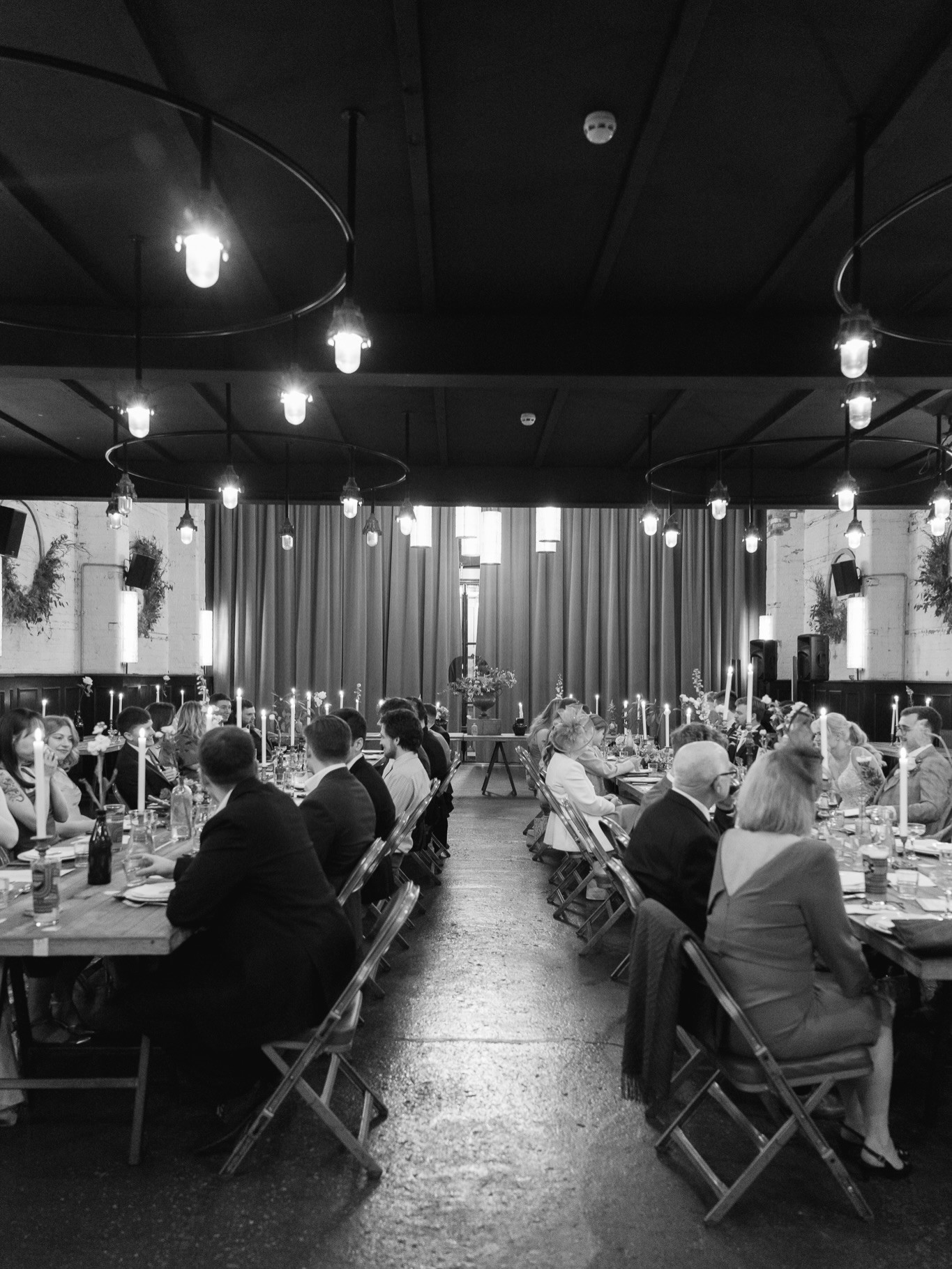 Wiktoria & Bradley
Hair: @hairbyhannahtaylor
Make up: @georgiaeve.artistry
Flowers: @bettysflowerclub
Dress: @wed4less
Suits: @officialskopes
Cake: @themowbray
Reception: @themowbray
Ceremony: @thechimney_house
Venues: @sheffieldweddingvenues
Video: @matthewlarawayweddings
#sheffieldwedding #mowbray #mowbraywedding #sheffieldweddingphotographer #kelhamislandwedding
