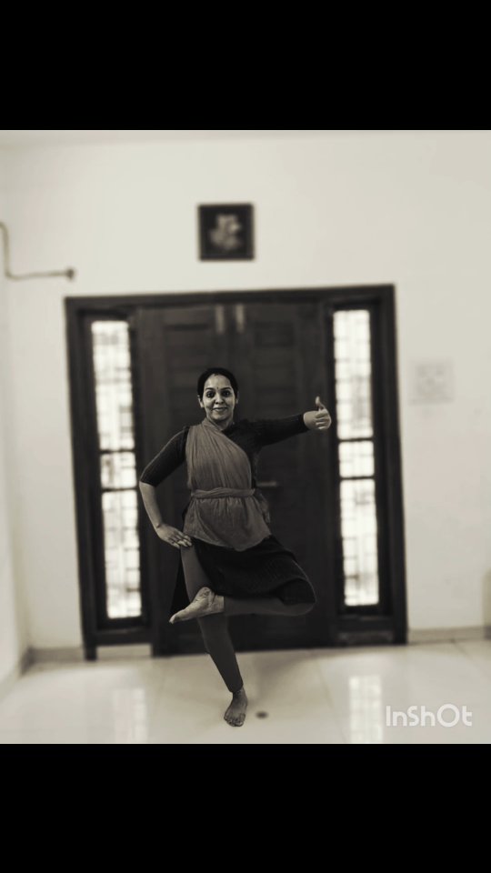 Abhinaya
Too much feels fake. Too little feels empty.
Abhinaya is that sweet spot in between πͺ·
Still practicing. Still learning. Still feeling.