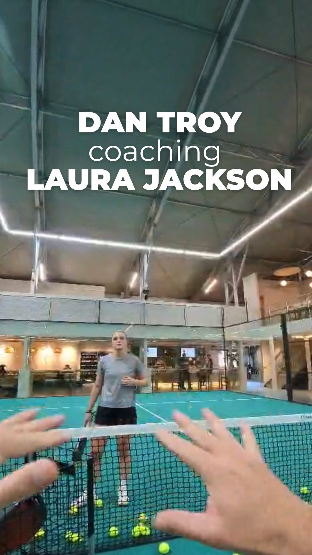 Onboard with Dan Troy 🎾 coaching @laurasjackson_
Wrist or no wrist? 🤔
• bonus challenge:
Can you work out what Laura said? 👀👇