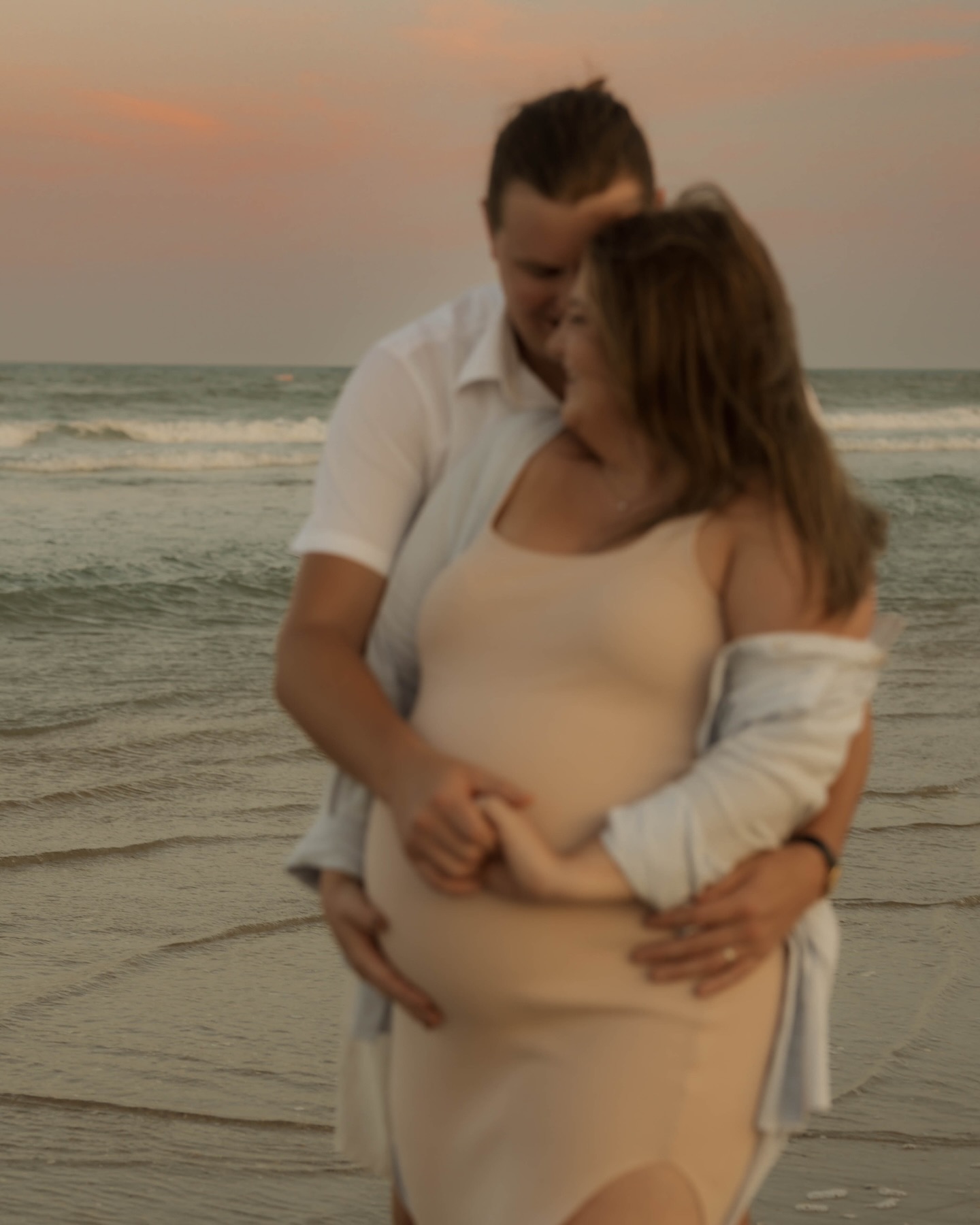 The sweetest, most genuine love between these two ๐ซถ๐ผ Congrats to Sea & Russel for welcoming a new little one into the world so soon! ๐ค