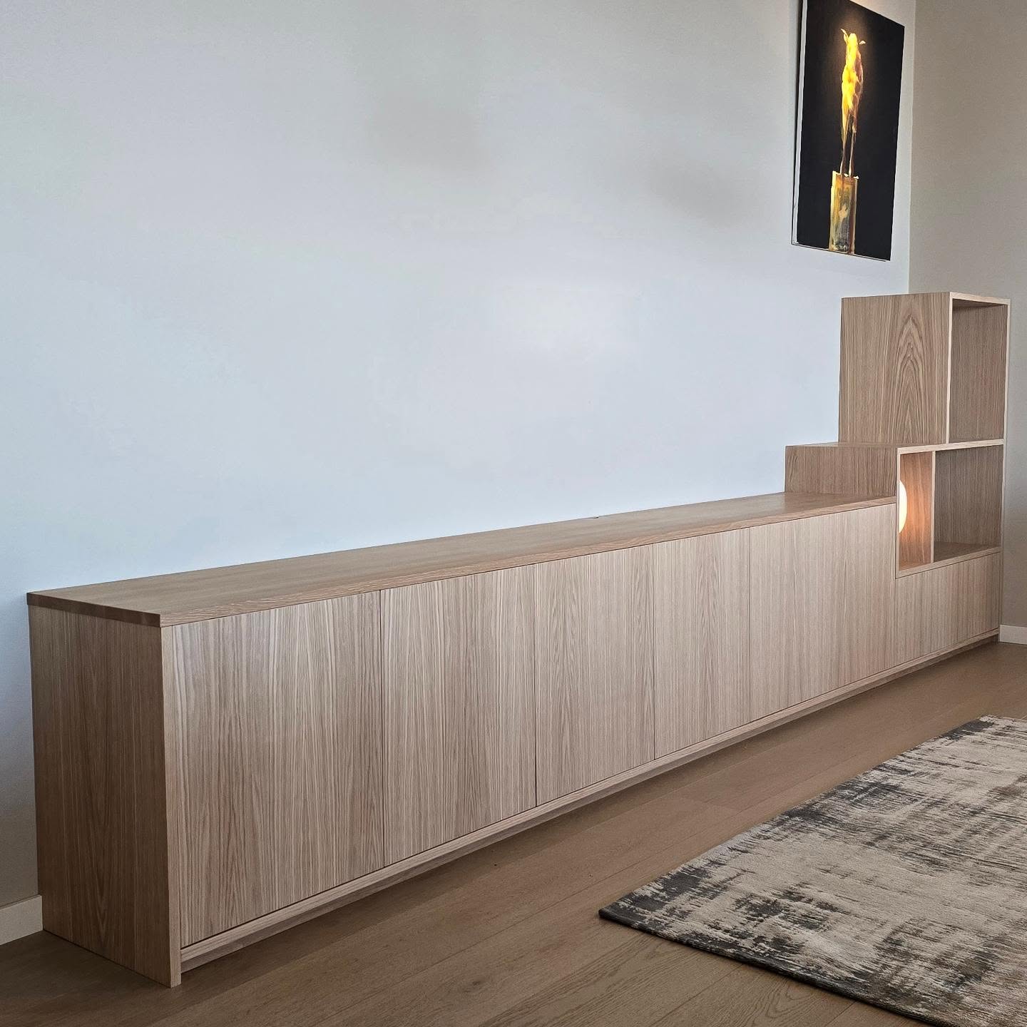 Tv møbel med oppbevaring og hyller i oljet eikefiner🤩
.
.
.
#stue #livingroom #oak #furniture #custom #woodwork #interior #interiordesign #unnu #møbler