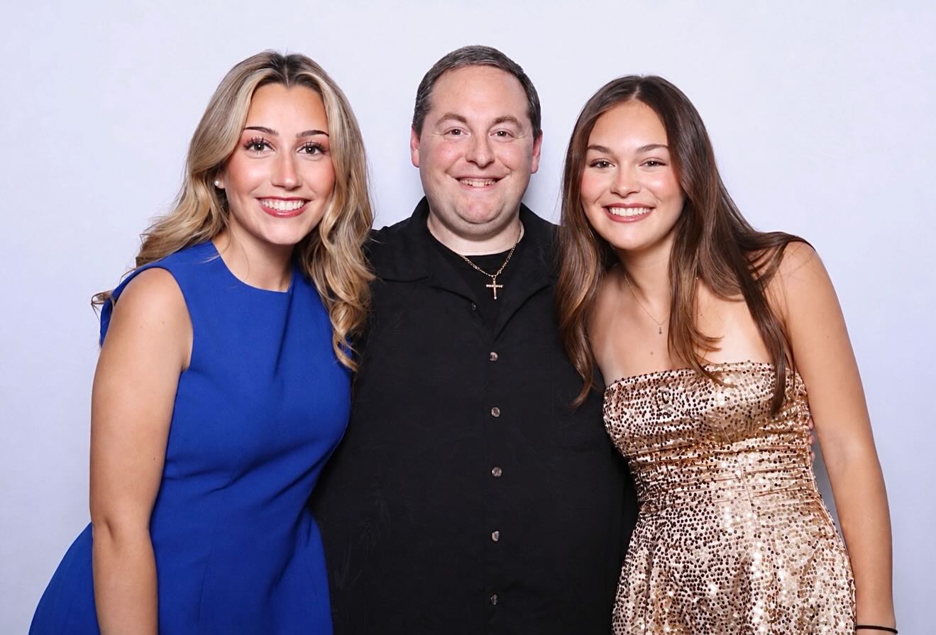 Such an incredible time celebrating Cecelia & Georgia’s Sweet Sixteen last night at The Academy in Poughkeepsie! 🎉💖 We’ve been so excited for this big day and it absolutely did not disappoint! The energy all night was amazing with a packed dance floor and so many great kids ready to party! Huge shoutout to Cecelia, Georgia, and both of their families for having us be part of such a special celebration — we had an absolute blast! 🫶🏼✨
More pictures from the party are online now at JimmyLyles.com 📸 Be sure to check them out and if you’re planning a Sweet Sixteen, wedding or special event— let’s make it unforgettable, together! 🎶 @cecelialauricella @georgiasanzi @alli.bie @theacademypkny
#Sweet16 #PoughkeepsieNY #HudsonValleyEvents #DJJimmyLyles #PartyTime