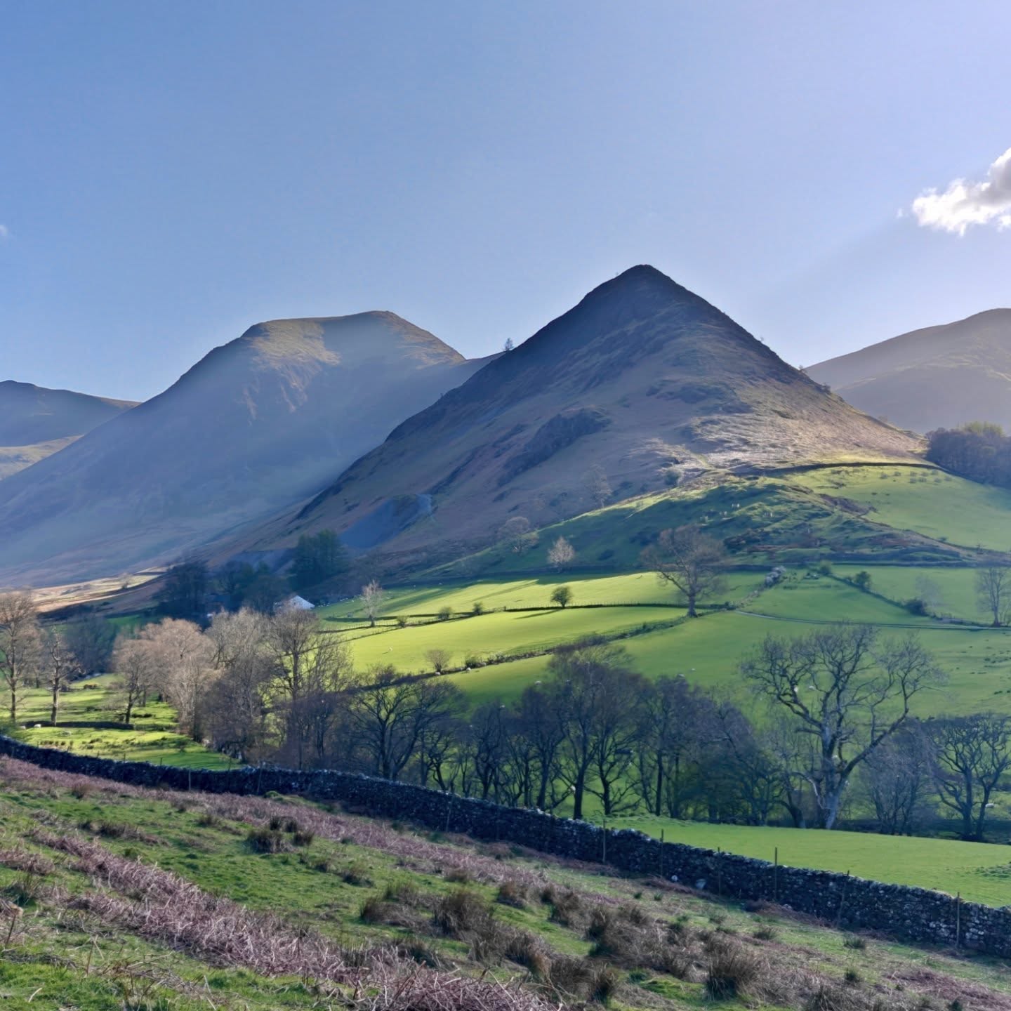 Exploring beautiful Newlands on our way to Keswick. Even with a packed work schedule, we can squeeze in moments of happiness.π
#newlands #lakedistrictfells #lakedistrictadventures