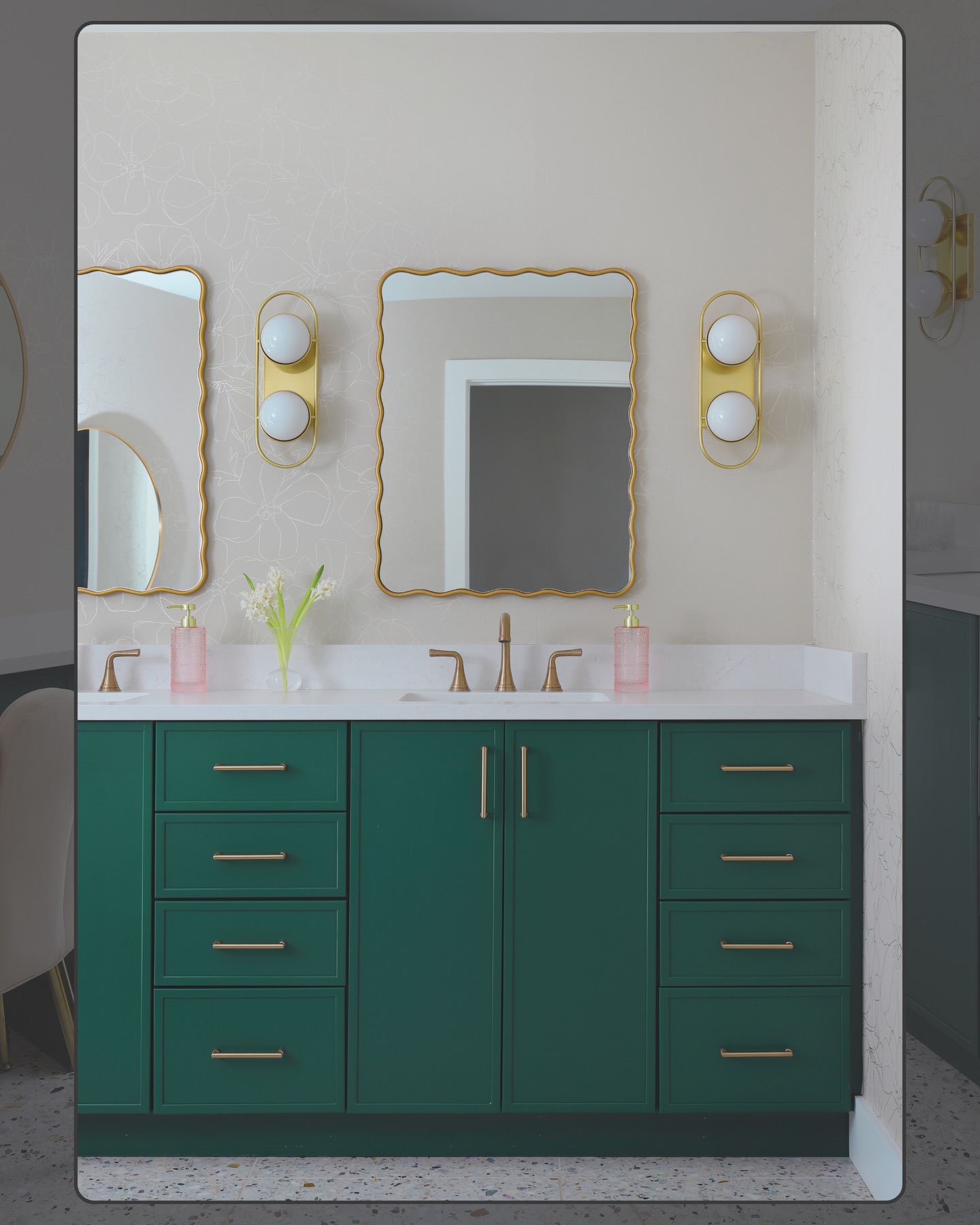 A beautifully designed girls’ bathroom created to grow right alongside them! 🌸 Playful, cheerful touches create a lighthearted spirit, while elevated materials and timeless selections ensure the space feels just as sophisticated in the years ahead! ✨
Cabinetry by @wwwoodproducts
Countertops by @daltile fabricated and installed by @kitchensbyrutenschroer en
Photography by @davidjsparks
#bathroomdesign #cincinnatidesign #cincinnatidesigner #bathroomdesigner #bathroominspo