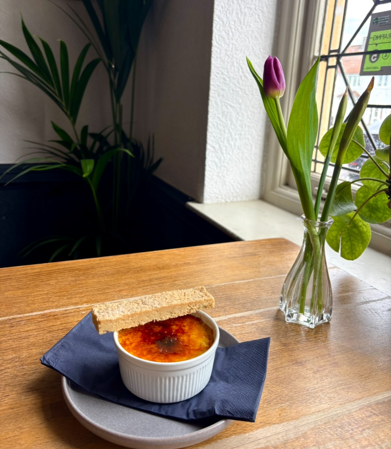 Rhubarb Crème Brûlée with a ginger shortbread (gluten free!)