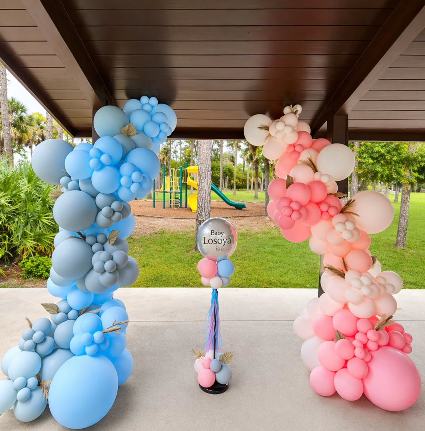 A little bit of pink, a little bit of blue, and the sweetest surprise coming soon 🤍🎈
Baby Losoya, we can’t wait to meet you 🥹💫 #GenderReveal #OhBaby #LittleLove