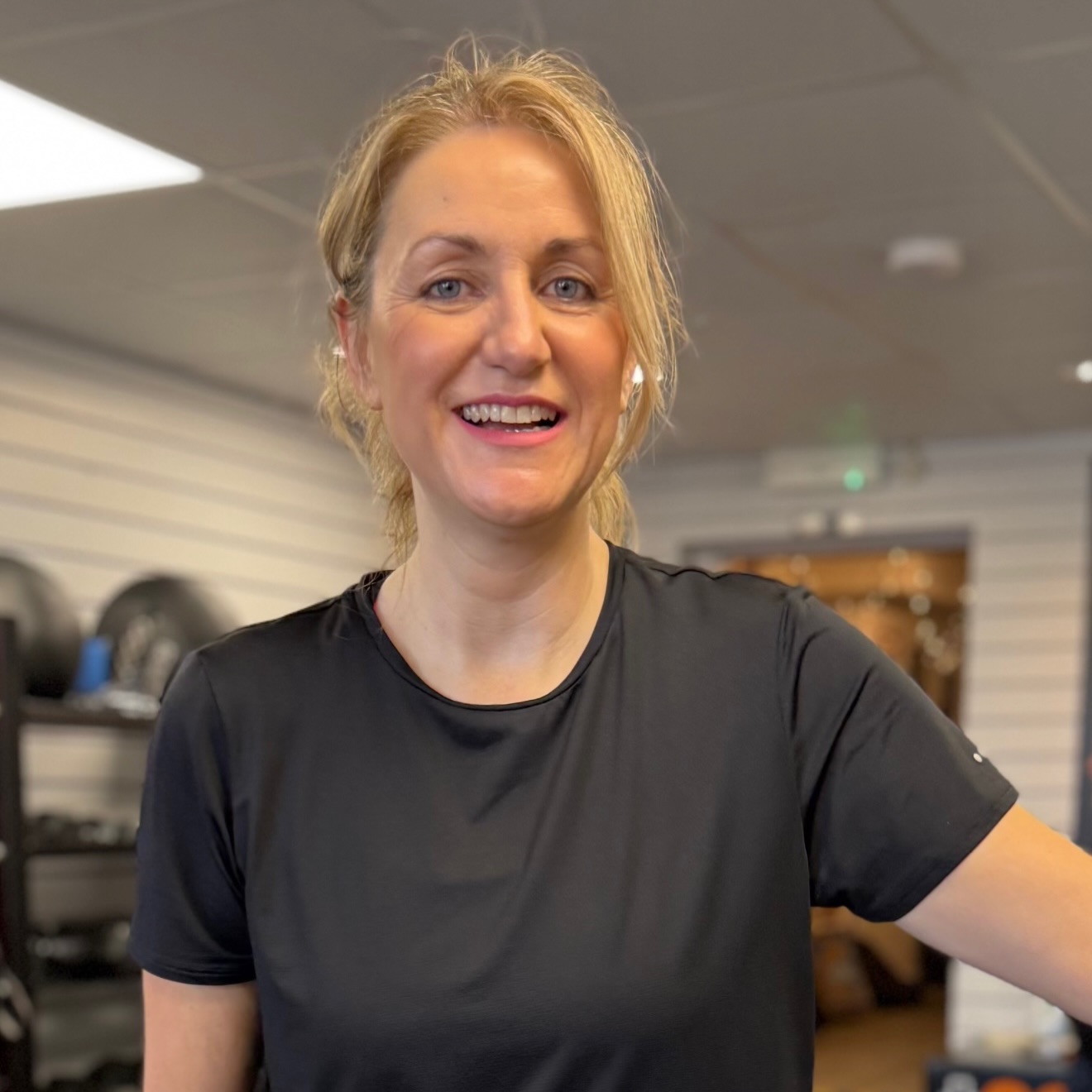 Meet fabulous DLF member, Sally 👋
Sally joined our 6-week trial because she wanted to feel stronger and more toned.
Sally has absolutely smashed it 👏And now she’s a full time member 🙌
If you’re over 40 and want to feel stronger and more toned like Sally, drop us a message and we’ll send you the details of our 6-week trial 💜 We start 25th May and there’s only 10 spaces available!
#teamdlf #fitover40 #fitnesscommunity #downhammarket
