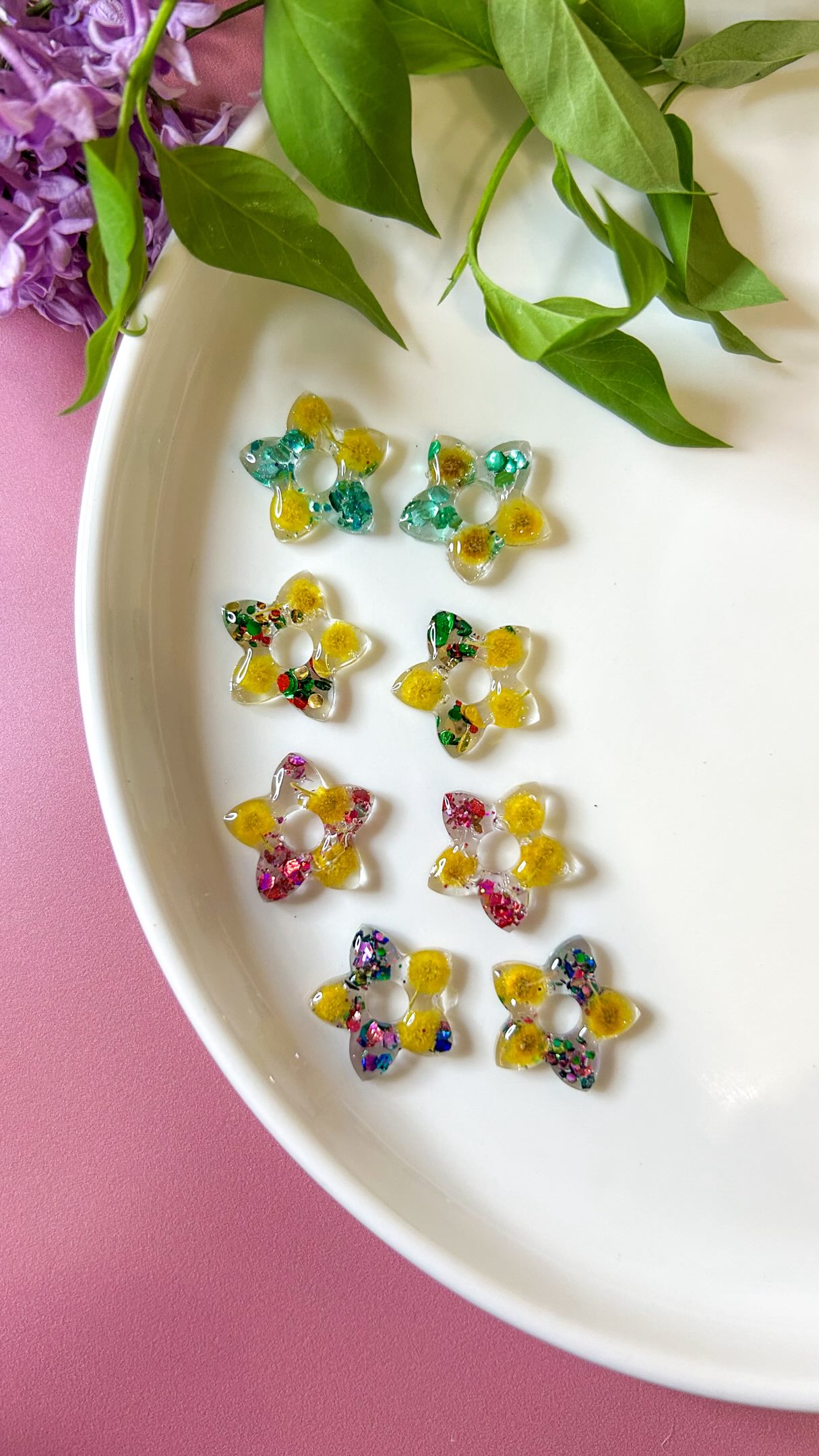 Dans la préparation d’une de vos commandes ✨🤍
Merciiii pour cet accueil de la nouvelle collection 🥹
Ps: j’espère que tu ne verras pas la vidéo avant de recevoir ton colis Annabelle 😂🫶🏼
J’aime tellement préparer vos commandes une à une , avec de l’intention et toujours beaucoup d’amour 🌸
www.plantesenscene.com
Fleurissez-vous !