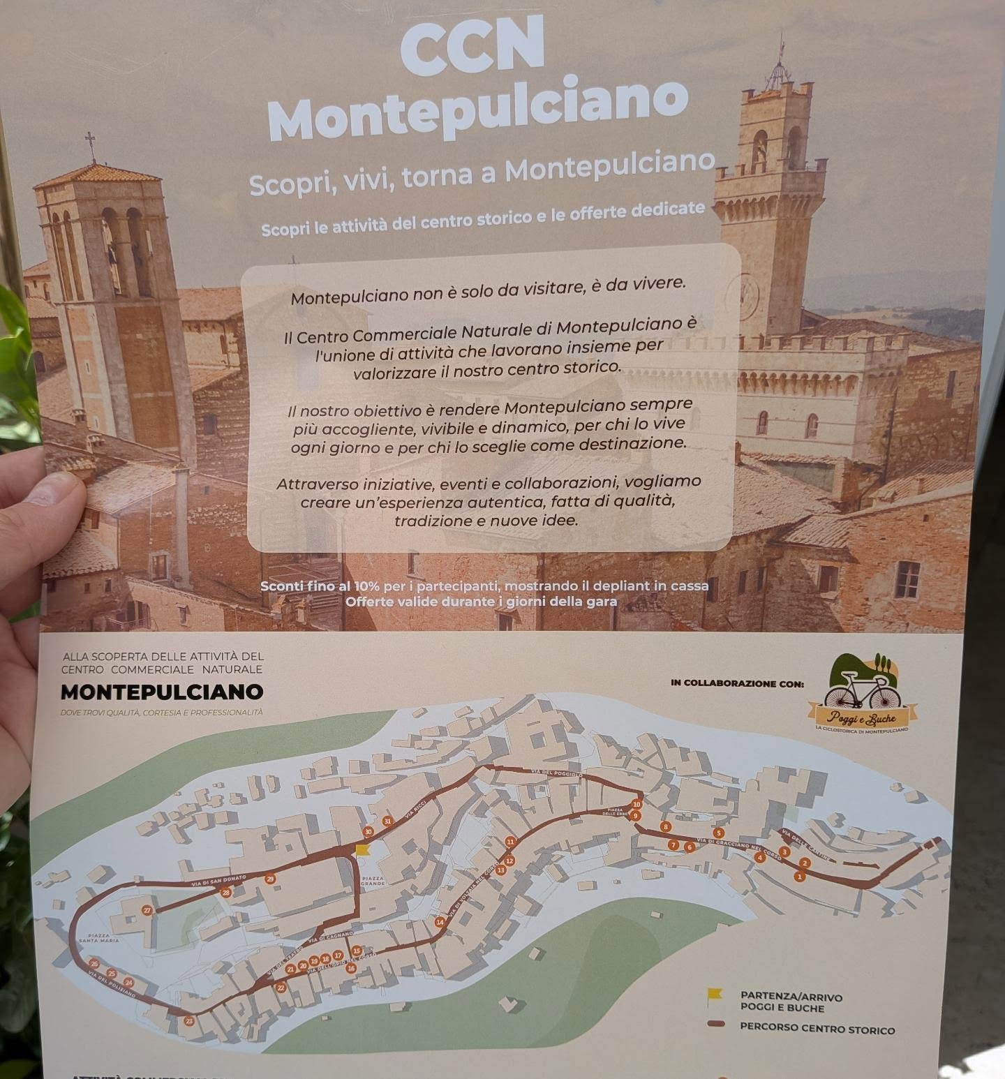 Il Centro Commerciale Naturale di Montepulciano unisce botteghe, artigiani e attività del centro storico per valorizzare il territorio e creare esperienze condivise.
Tra le prime iniziative dell’anno, la collaborazione con la suggestiva Poggi e Buche 🚴♂️: un percorso tra strade bianche, vigneti e panorami mozzafiato che racconta l’anima più autentica delle nostre campagne.