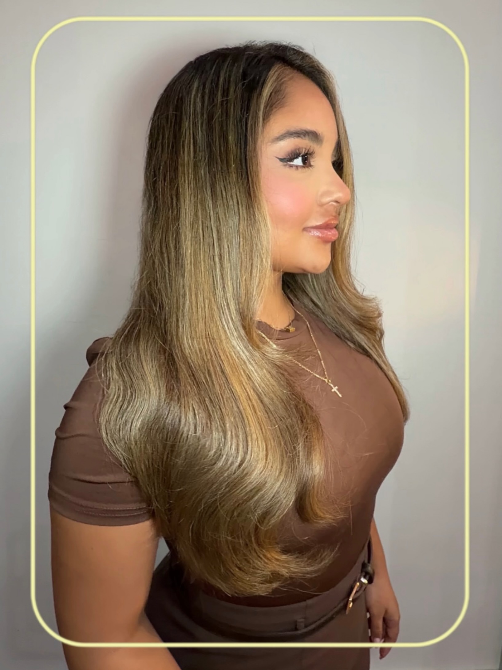 Soft blend, sharp finish - luxury in every strand #HairGoals #BalayageBeauty #SilkHair #GlossyFinish #ModernLuxury