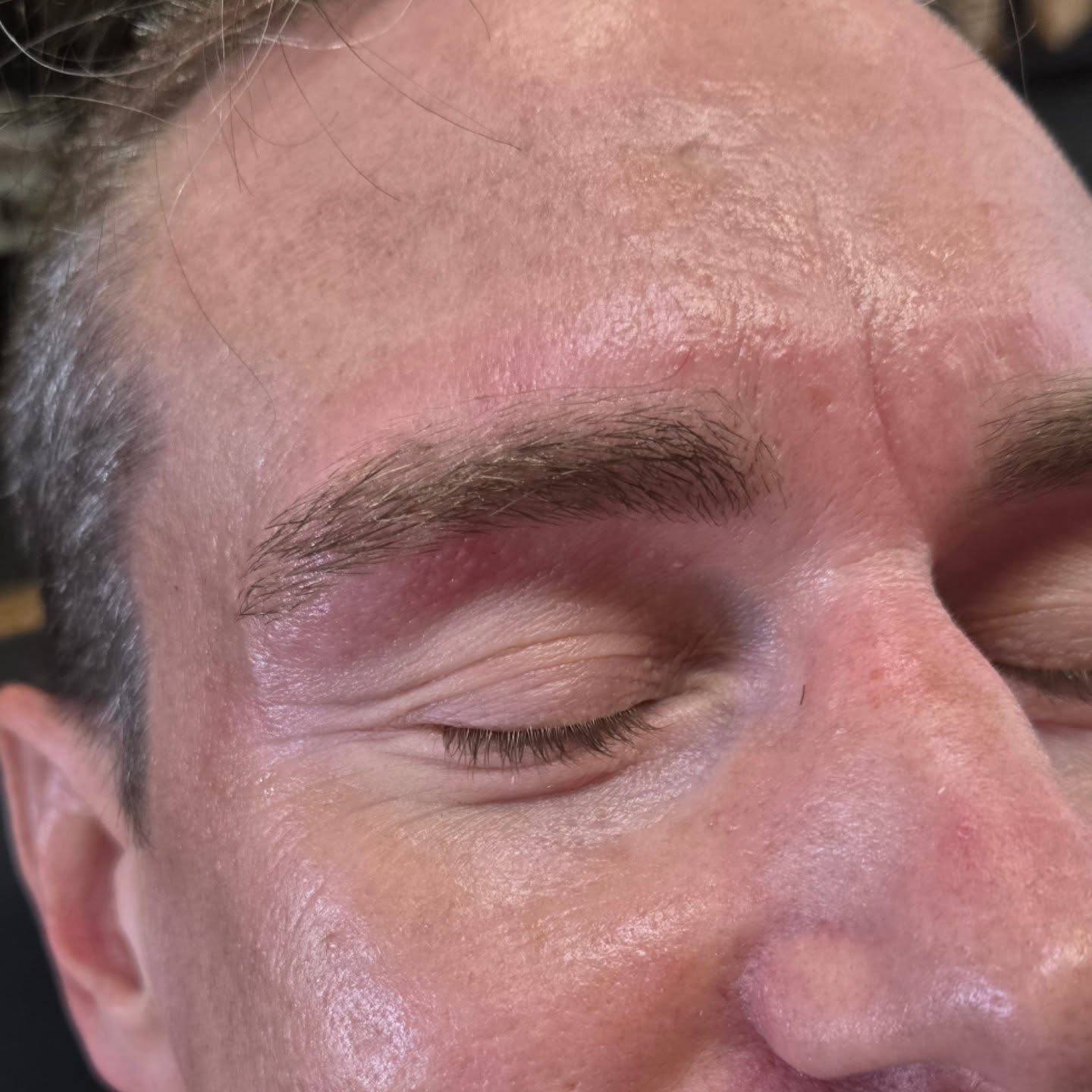 Hey fellas!!! You need grooming too!! I've been asked a lot lately if I wax mens brows, and the answer is YES!!!
I go through a thorough consultation just like i do with the ladies! Usually a male brow wax is edges and low growing hairs clean up, middle wax, and a trim, unless he wants more or a detailed shape. Its all personal preference.
#browwax #hiramgeorgia