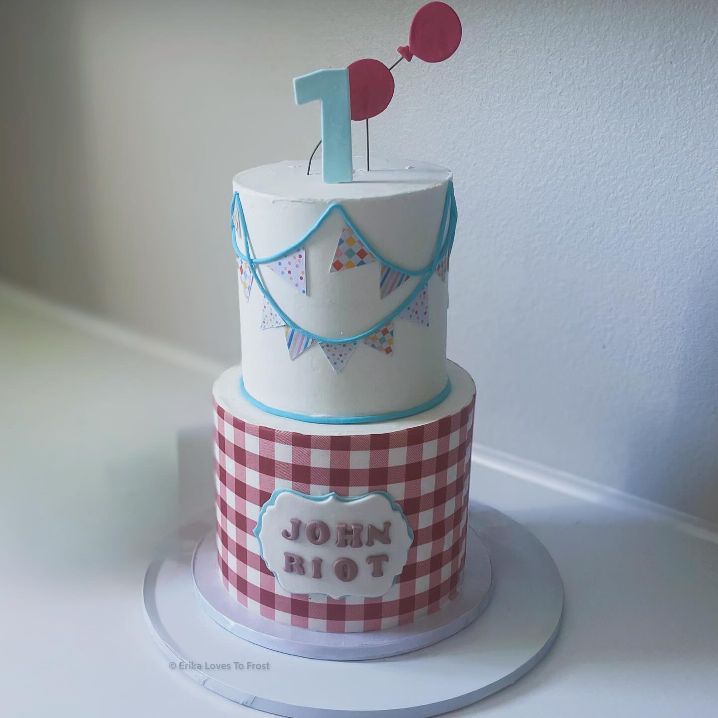 Gingham patterned cake for John Riot 🏁🩵♥️ #erikalovestofrost #firstbirthdaycake #ginghamcake #ginghampatternedcake #babyshowercake