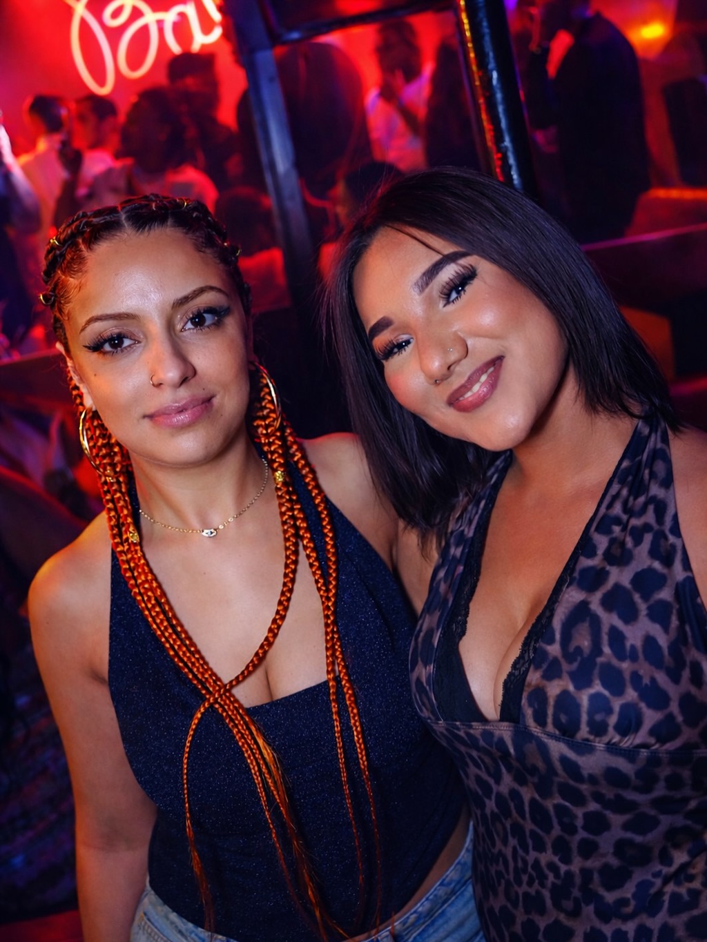 Petit récapitulatif de la soirée LOVE IS WAR by @hustle_and_flow.exp , music @dj_fizzy_officiel pics by @decybelle_studio