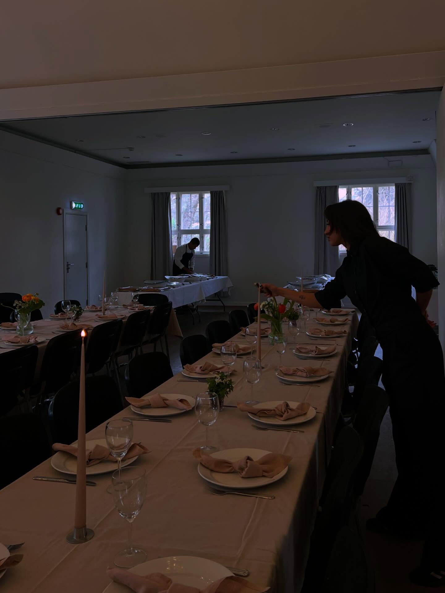 Prosjekt: Minnestund
Kunde: Privat
🤍En vakker feiring av et levd liv.