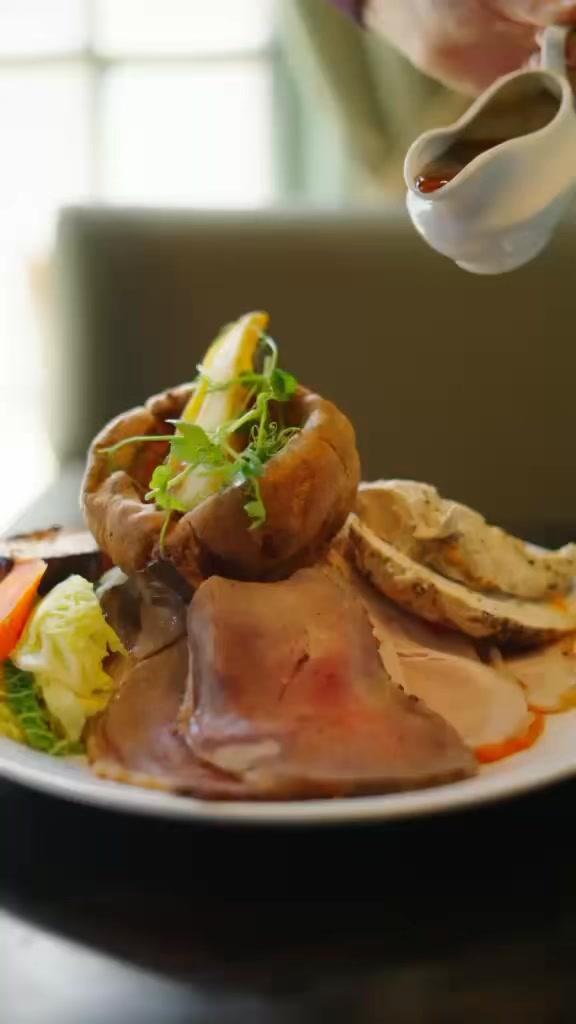 THE SUNDAY ROAST YOU WON’T WANT TO MISS!
Don’t miss out on a Rose & Crown Sunday Roast — the perfect way to end the week! ❤️🍽️
Book here
https://web.dojo.app/create_booking/vendor/56Zde-9zdMk87e8zpQFmllJ3Ys3tPOtKa3FkzVjx31Q_restaurant
#RoseAndCrown #SundayRoast #ProperRoast #BrentwoodFood #PubDining #WeekendTreat