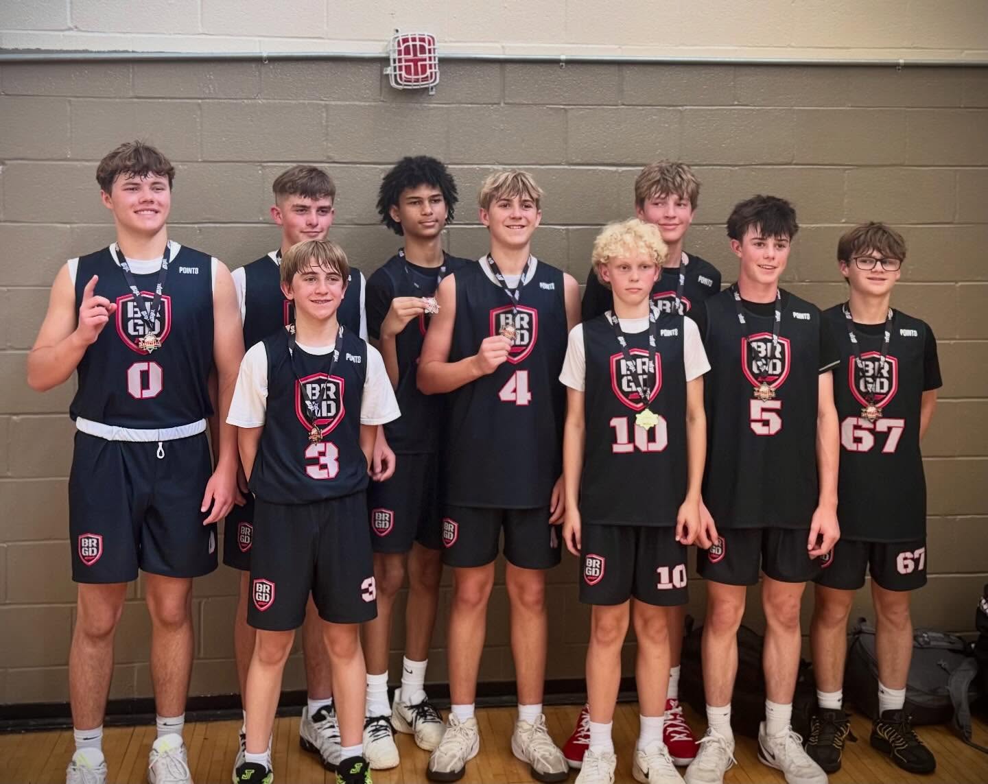 🏆 CONGRATS to the #BRIGADE2030 team… MSYS Music City Classic CHAMPS (4-0) in the 8th Division!
#theBRIGADEway🔴⚫️