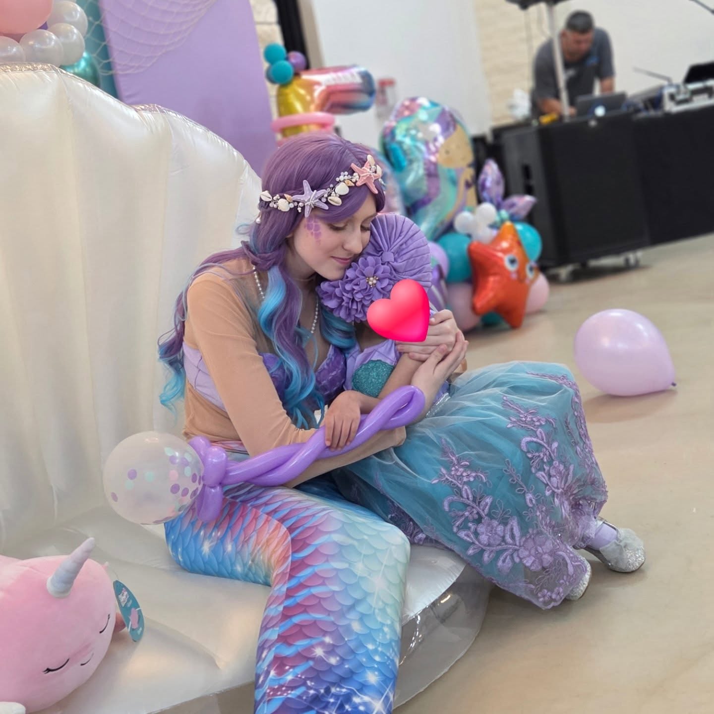 Its our honor to introduce our very first Wave Warrior, Princess A
We had the honor of being a part of her special day where she got to meet Nixie, The Mermaid who brought with her gifts and activities for her and Princess A to do on her special day 💖 We colored, danced, looked at treasures from the Deep Blue Sea and made memories to last a lifetime 💙
Special thank you to @makeawishtexasgulflouisiana for letting us make her day extra magical ✨️
#jackandjillsstorybookco