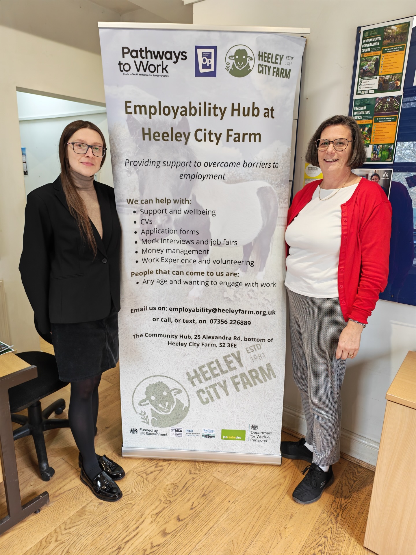 🍀 We’re hiring! 🍀
Heeley City Farm is looking for an Employment & Engagement Officer to join our team. This is a brilliant opportunity to support people into work, help build confidence, and create meaningful opportunities in a unique, community-focused environment.
You’ll be working with a wide range of individuals, offering encouragement, practical support and helping people take positive next steps, whether that’s gaining skills, experience, or employment.
If you’re passionate about people, community and making a real difference, we’d love to hear from you 😊
👉 Find out more and apply: https://www.heeleyfarm.org.uk/employment-engagement-officer
#sheffieldjobs #vacancy #employability #jobsinsheffield #sheffieldcity