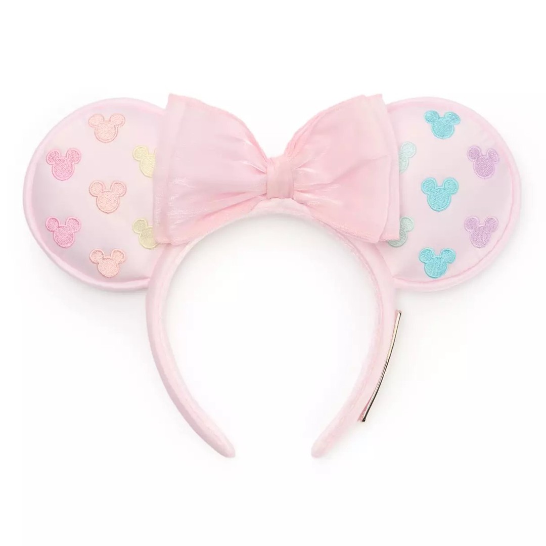 NOW AVAILABLE: New Mickey Mouse Icon Ear Headband for Adults by Stoney Clover Lane
(ORDER LINK IN BIO/BELOW!)
#Disney #MickeyMouse #DisneyStyle #DisneyEars #StoneyCloverLane
https://www.disneystore.com/mickey-mouse-icon-ear-headband-for-adults-by-stoney-clover-lane-445030012249.html?id=VI-212172264