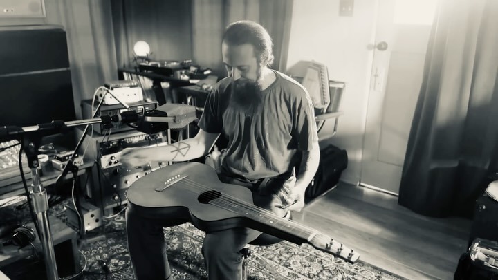 MONDAY MAY 11th session at @zebulonla with @liberate_elemental_forces
A celebration of the release of #roccodelucaandhisbrothers STUDIO A SESSION with @shobudofficial .. vinyl will be available
🎥 by @gloriousreaper