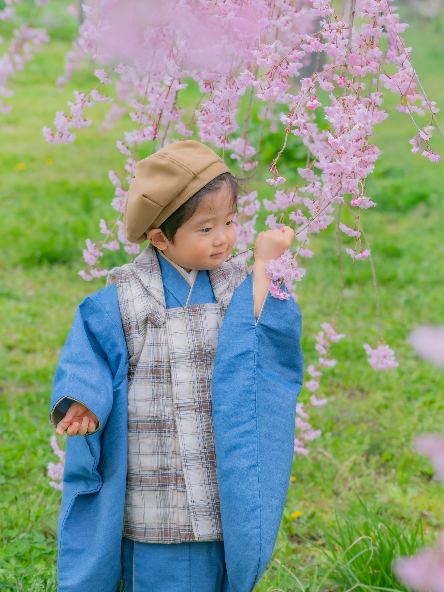 日中線しだれ桜での七五三撮影。
可愛いかったです😊
GROOVE studioカメラマンアカウント
@groovekazama
GROOVEstudioアカウント
@groove_aizu
———————————————————————————
あなたの撮りたいをお聞かせ下さい。
特別な一日をあなたらしく。
GROOVE studio
———————————————————————————
#日中線のしだれ桜 #桜 #七五三 #会津 #喜多方