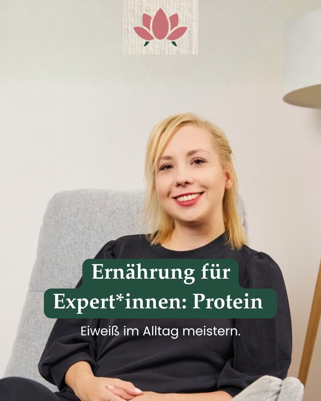„Du musst mehr Protein essen.“
Stimmt das eigentlich — und wenn ja, woher bekommst du es im Alltag, ohne Proteinriegel und Shakes?
Proteine sind nicht nur für Sportler*innen. Frauen 35+ brauchen sie für Energie, weniger Heißhunger und lange Sättigung. Und die meisten essen deutlich zu wenig davon — ohne es zu wissen.
Sabine zeigt dir an einem Bloomita-Abend, wie viel dein Körper wirklich braucht, welche Quellen sinnvoll sind — und wie das auch rein pflanzlich klappt. Entspannt. Alltagstauglich. Ohne darüber nachzudenken.
90 Minuten. Bei dir zu Hause. Ein Abend, der mehr ist als Essen gehen.
🔗 Alle Infos per Mail — Link in Bio. 🛋️🌺