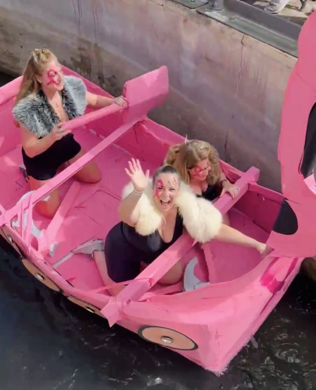 Our first time participating in the New Braunfels Thru the Chute boat race and WOW… what an unforgettable ride! 🛶⚔️ Thank you @nbparksandrec for a great event!
Led by our fierce Viking warriors Shanna, Jamie, and Jennifer. Incredible board members and breast cancer warriors who showed up strong, bold, and ready to represent Pink Warrior Advocates! 💗
We are so grateful to everyone who helped make this experience possible and to all who cheered us on along the way. Your encouragement means everything to us and the warriors we serve. We felt the love all the way down the chute! 💕
#ThrutheChute #NBTX #FlockBreastCancer #WARRIOR