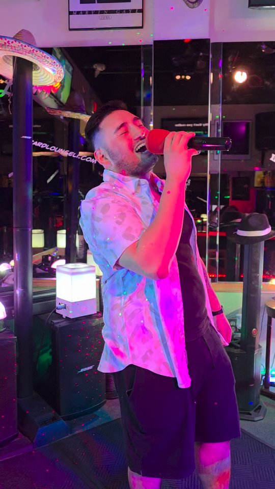 First Song of the evening 8:30p Sat Apr 18 by Nick.
We are waiting for you @lizardloungeli