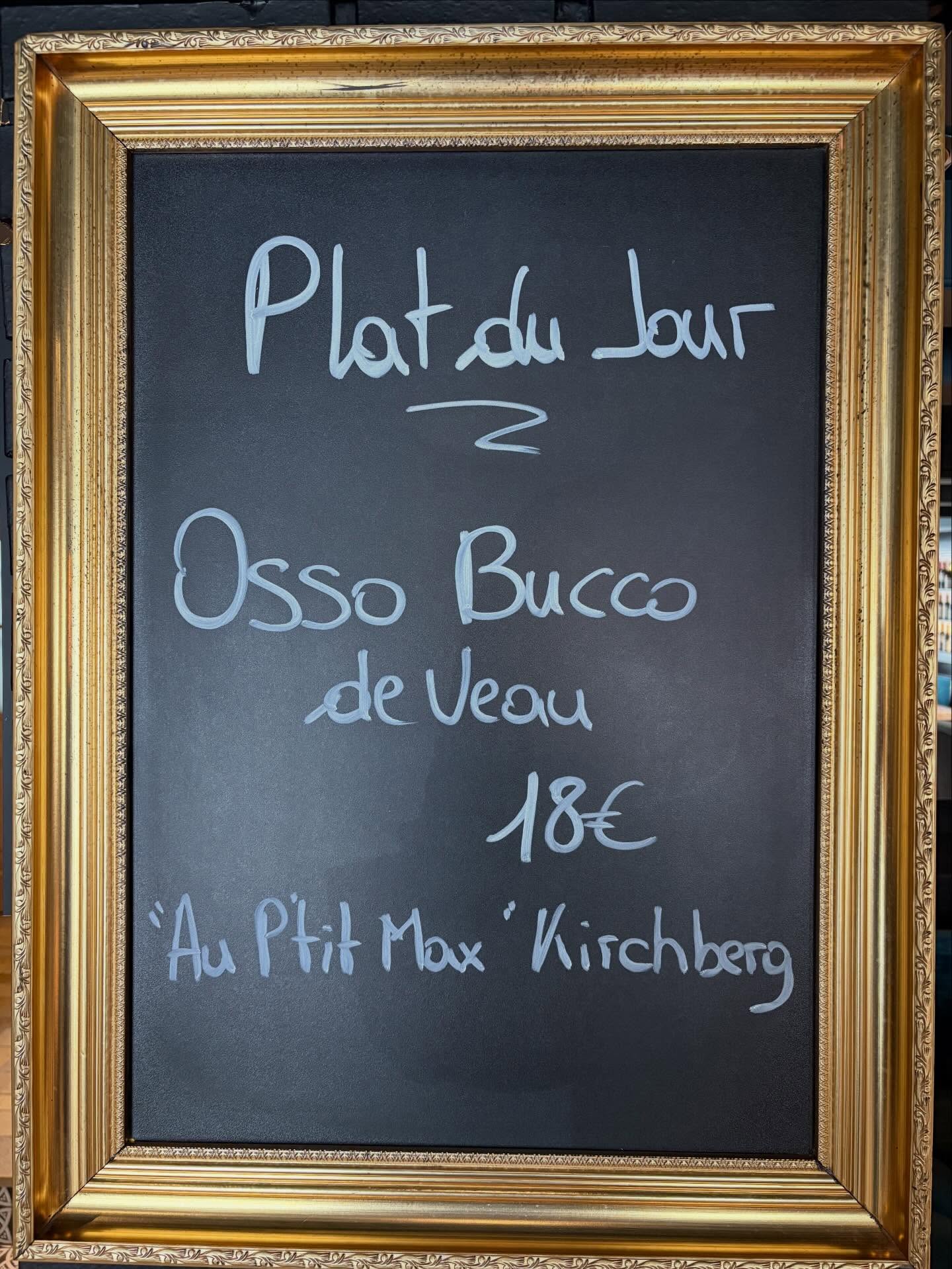 Retrouvez nos plats du jour pour nos deux établissements Au P’tit Max
📞 Contact & Réservations :
🖥️ www.auptitmax.lu
Kirchberg📩 23, Rue de la Lavande L-1923 Luxembourg
☎️ +352 43 95 19
Place d’Armes📩 5, Avenue Monterey L-2163 Luxembourg
☎️ +352 22 13 60