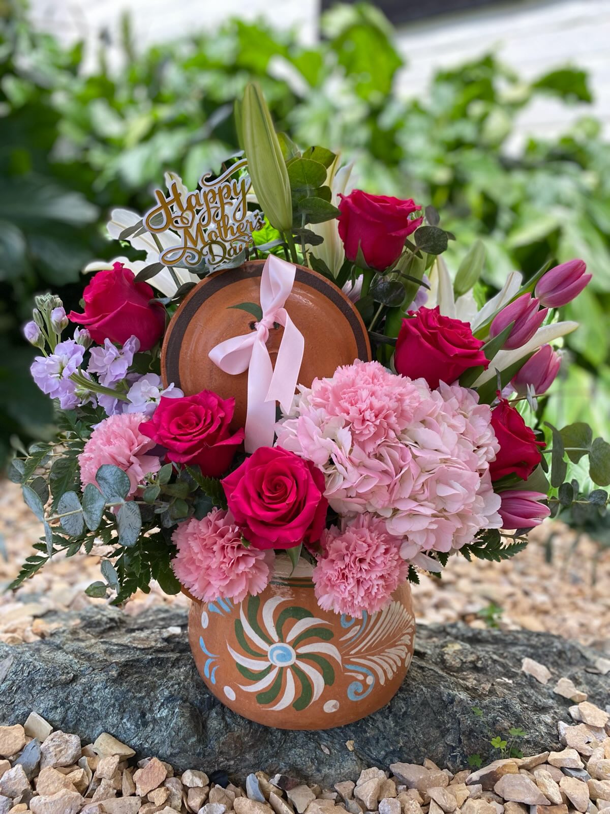 Flores para celebrar el amor de mamá, un amor que dura para siempre 💗🌸🌷
#ollitadebarro #floresadomicilio #mayo