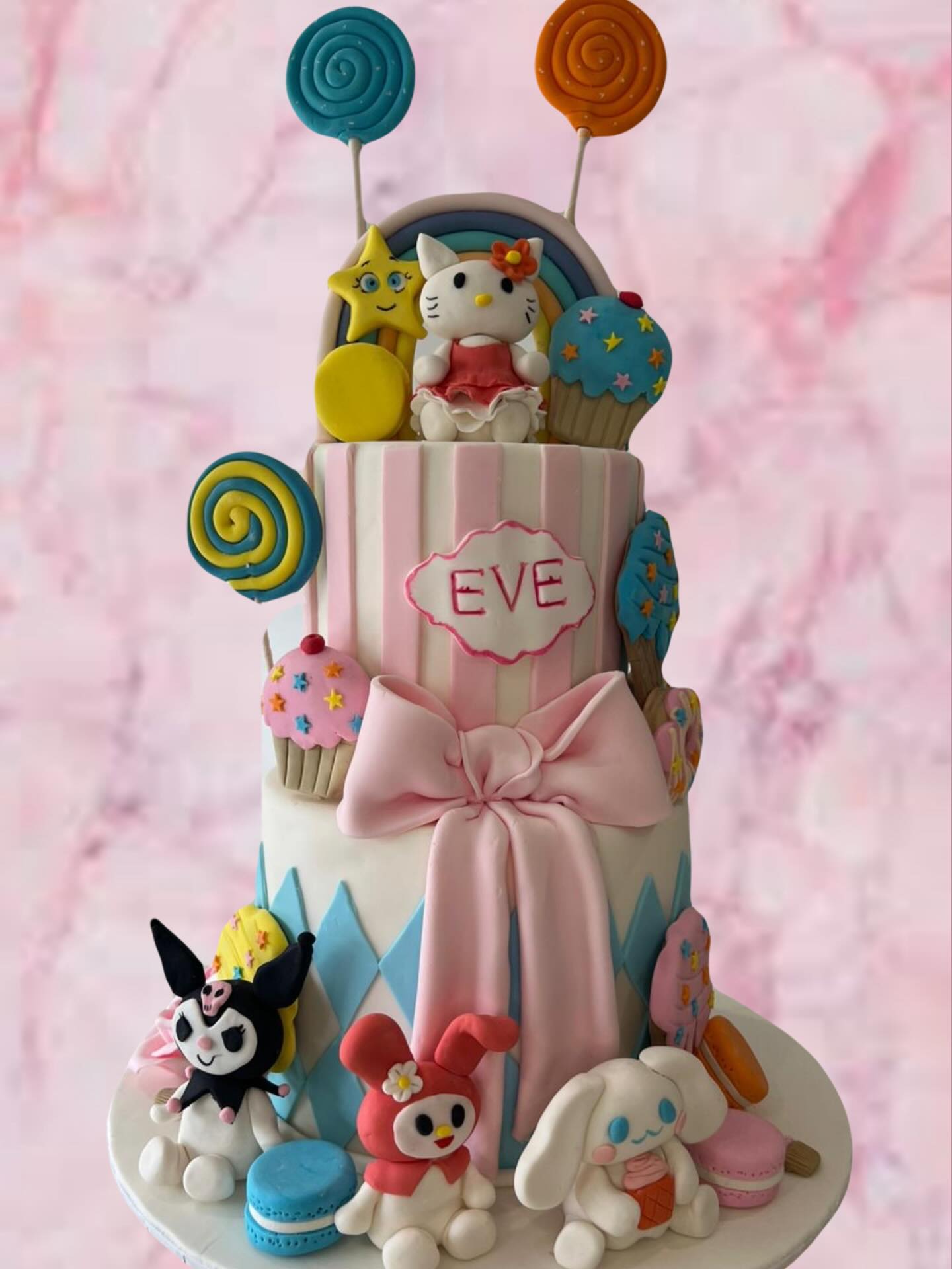 Hello kitty and friends cake made by @kiyyasconfectionaries