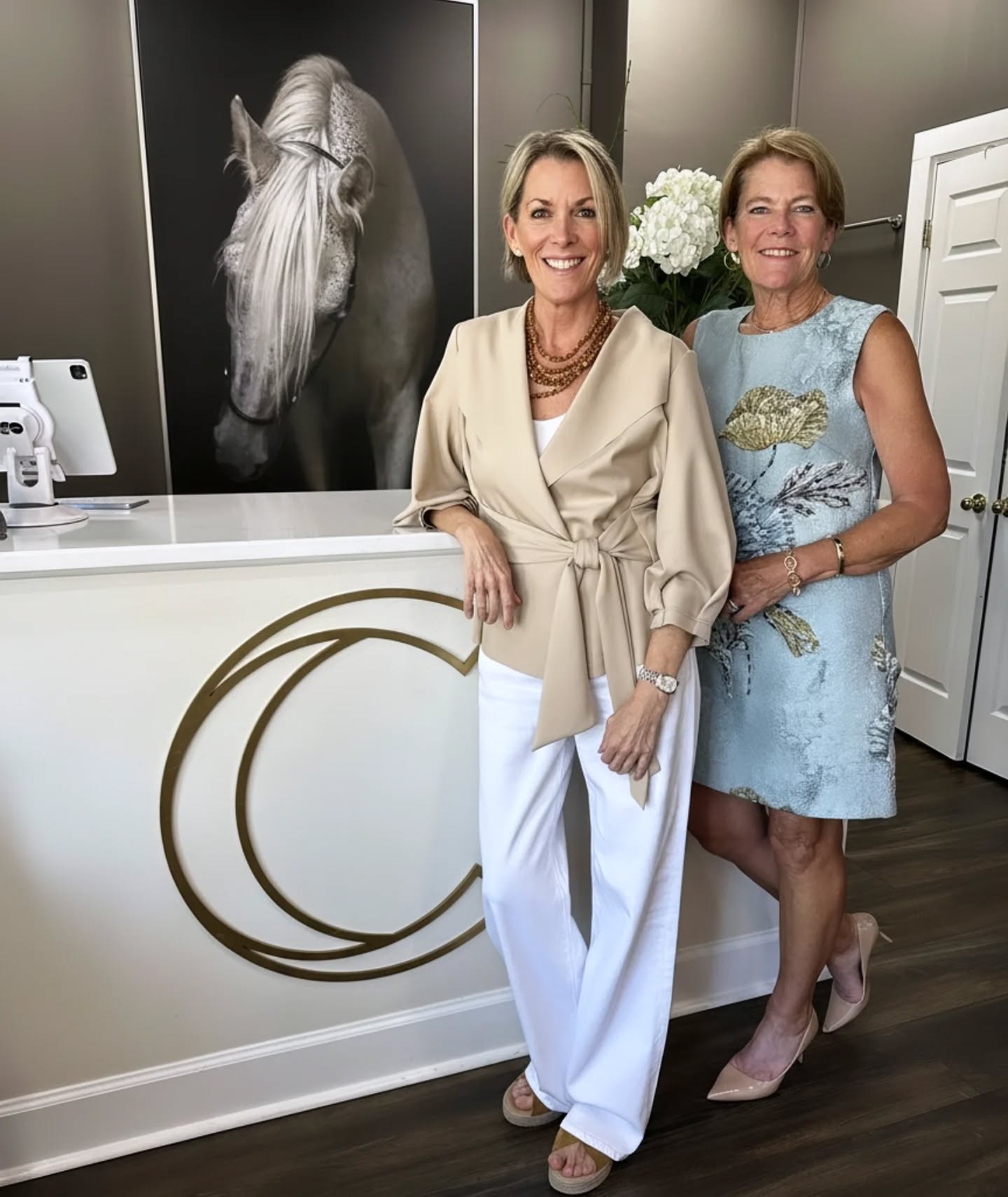 🛑 STOP by Curated Clothiers, located in Downtown Aiken, SC, to shop for your luxury women's spring style 🌼
#womensupportingwomen #fashion #augustamasters #luxurylifestyle #luxurywoman