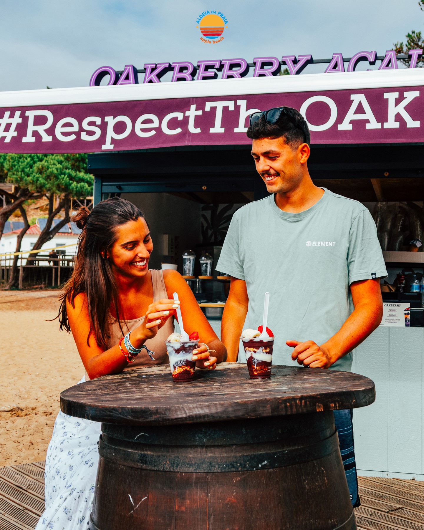 🇵🇹 Às vezes tudo o que precisas é de uma pausa.
Relva, sol na cara… e uma taça de açaí na mão.
@oakberrypt também vive na Aldeia.
🇬🇧 Sometimes all you need is a break.
Grass under your feet, sun on your face… and an açaí bowl in your hands.
@oakberrypt also lives at Aldeia.
#AldeiaDaPraia #Oakberry #AcaiBowl #Sintra #Lisboa #LisbonLifestyle #DiscoverLisbon #LisbonFood