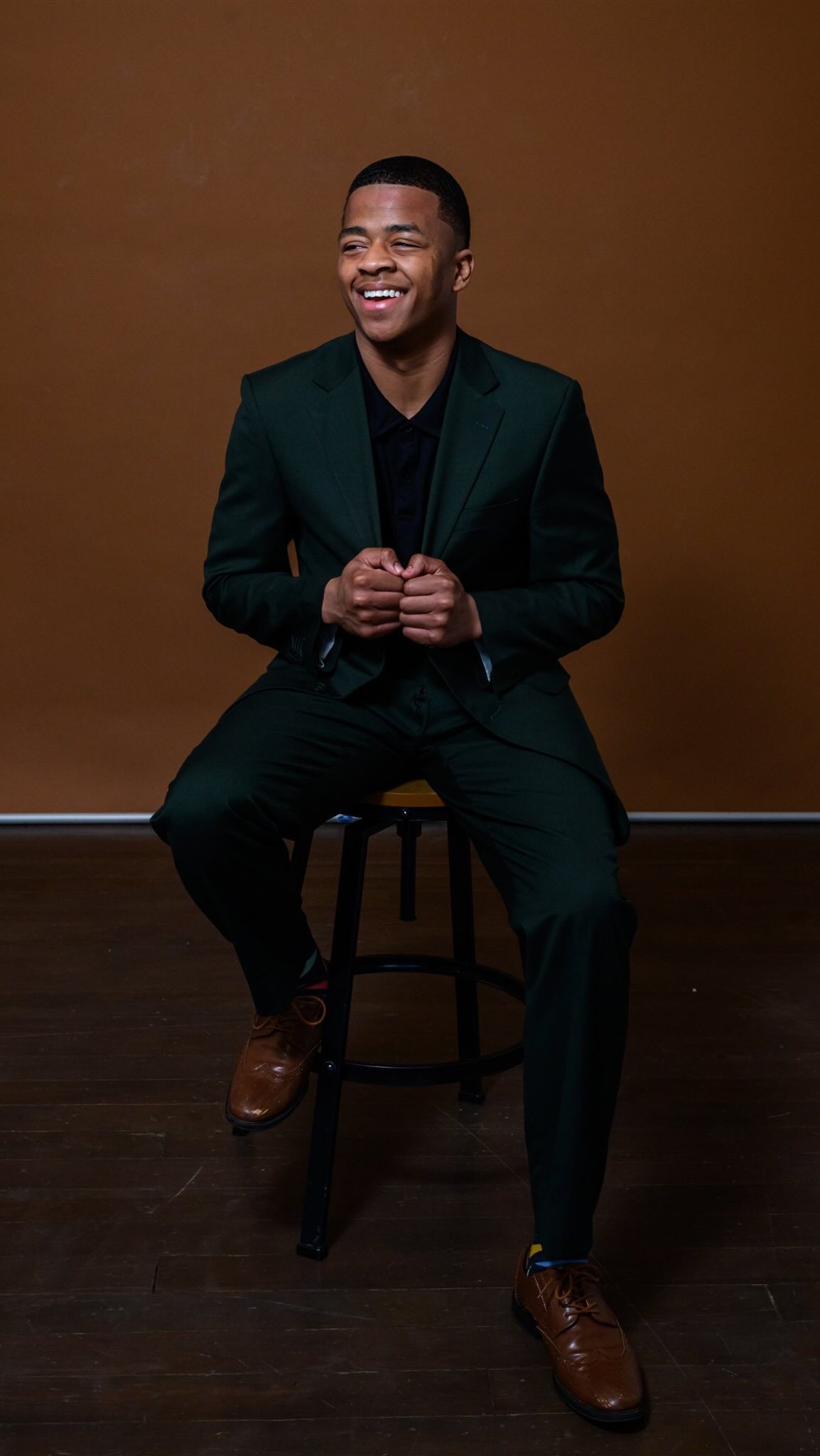 Yall super late but im still booking senior sessions so HMU! My turn around is quick because I do this eryday! Class of 2026, where yall at? Yall The Birthday Party or Naw?