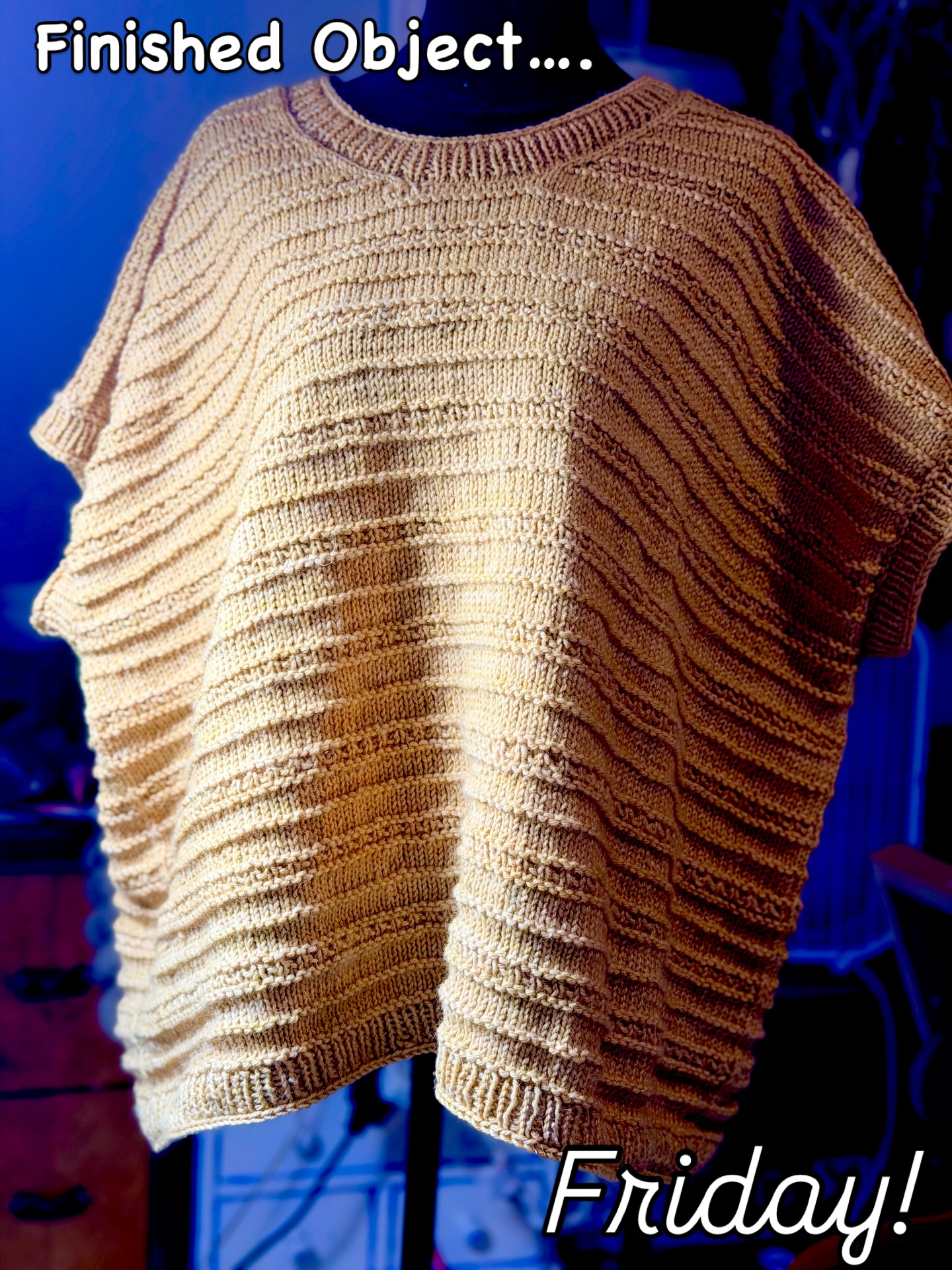 Cast on Saturday and finished by Friday…. I was very motivated when not dying yarn to get this done to wear this weekend! The Prospect Tee by @toriknitsnyc it’s a fantastic pattern that I will definitely be making again with the same base only in fingering weight this time!
Yarn: RiverRat Yarn
Colorway: Ochre Jo
#sweater #knit #knitting #knitter #yarn
