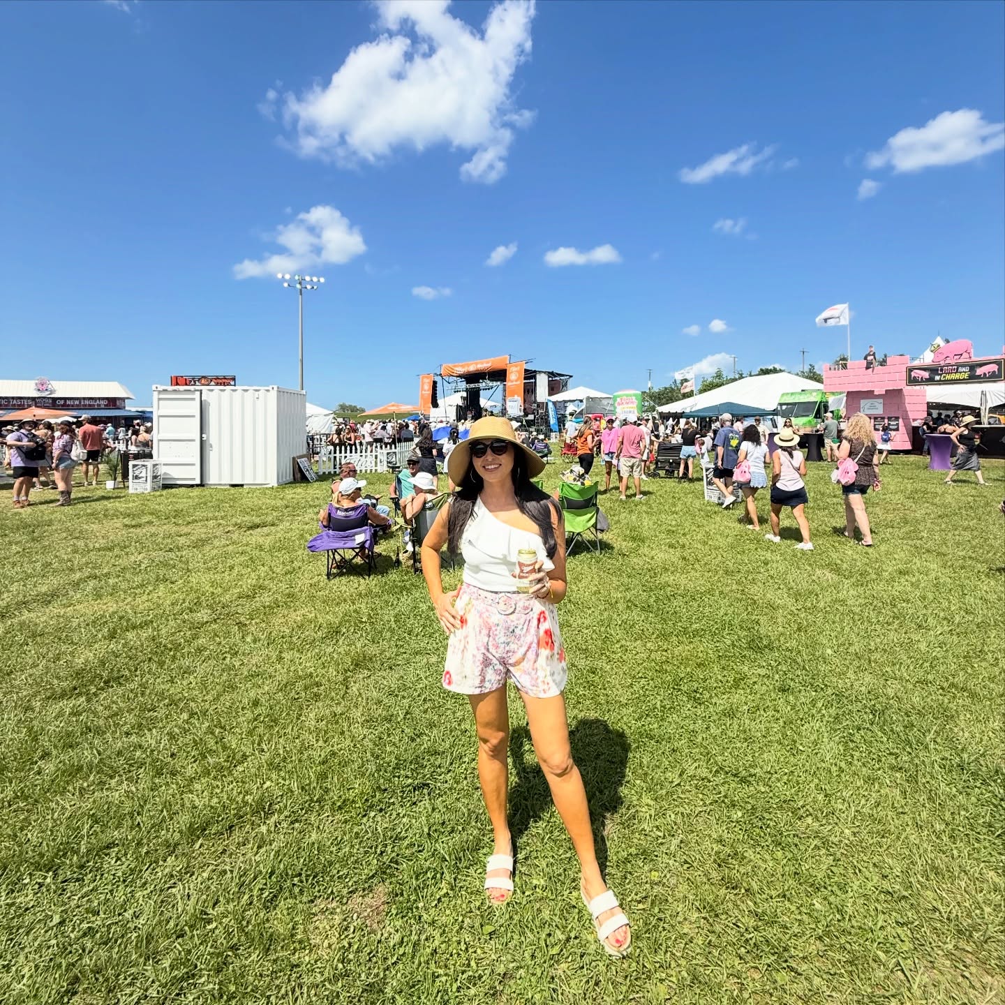 $6.5 MILLION @hogsforthecause
-
That’s how much Hogs raised for families fighting pediatric brain cancer this year! My forever fave at that fest is @porkbellycartel from the Latino owned bbq powerhouse that is @gonzosmokehouse 🤤
-
HISTORY MOMENT: By the time of the Civil War, Southerners had been cooking barbecue for more than two centuries, and most of these cooks were enslaved African-Americans. The enslaved brought knowledge of bbq from West Africa and tended the pits at barbecues organized for the white community & at events for their own families and friends. Historians state that West Africans & Indigenous communities in the caribbean, North & South America all had barbecue traditions & expertise even though they’re often written out of BBQ history books. You can read more at, “Beneath Its Whitewashed Veneer: The Darker History of Barbecue”.
#bbq #barbecue #eatenpathnola #hogsforthecause