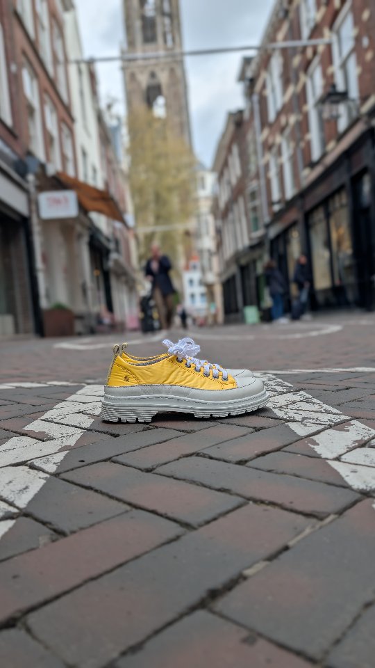 ART ๐
Ze zijn er weerโฆ de gele sneakers van ART. ๐ฅ
Perfect om je outfit net dat beetje extra te geven.
Onze openingstijden dit weekend:
Zaterdag 10:00 โ 17:00
Zondag 12:00 โ 17:00
โฌ114,95
๐ Zadelstraat 19, Utrecht
๐ฆWij verzenden ook, stuur ons gerust even een berichtje