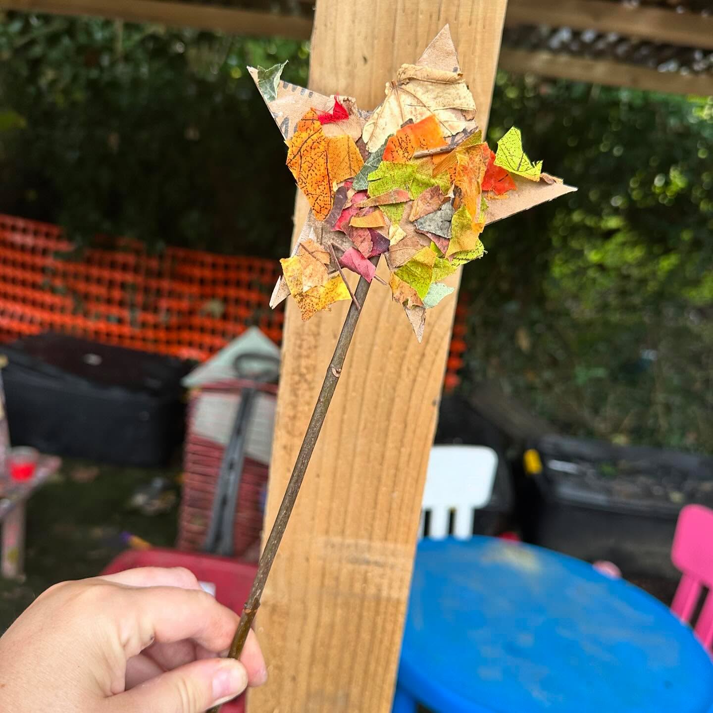 Autumnal Magic Wands πͺ π made with lots of sticky glue and cut up leaves to make leaf confetti! All the children loved making them πͺ!! #magicwand #autumnal #autumnactivities #butterfliespreschool #outdoorplay