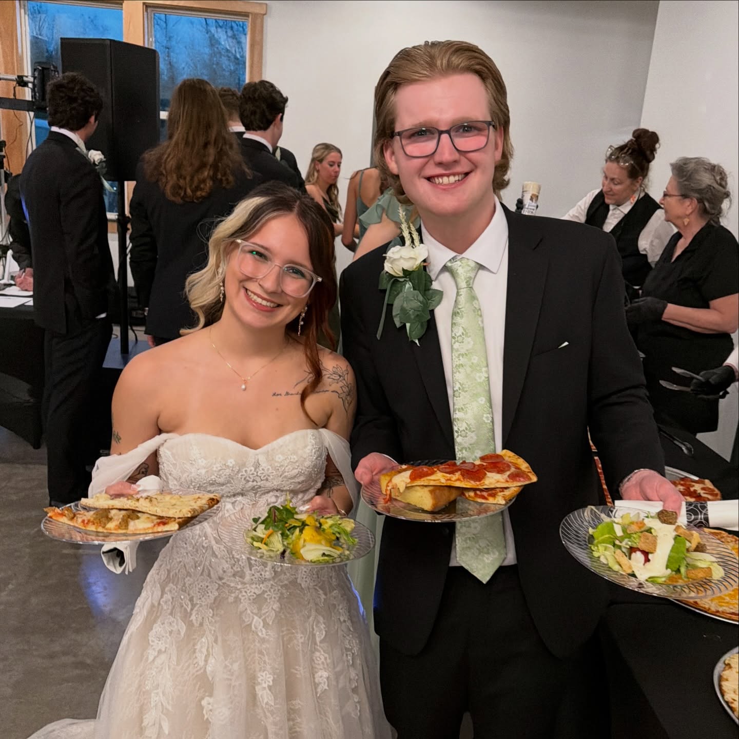 Congratulations to Victori and Ryan on your wedding day, and thank you for letting Streetza be part of such a special celebration. We’re honored to have helped fuel the fun and be part of the memories. Wishing you both a lifetime of love, happiness, and many amazing moments together. 💍❤️🍕 #Streetza #WeddingCelebration #CongratulationsVictoriaAndRyan