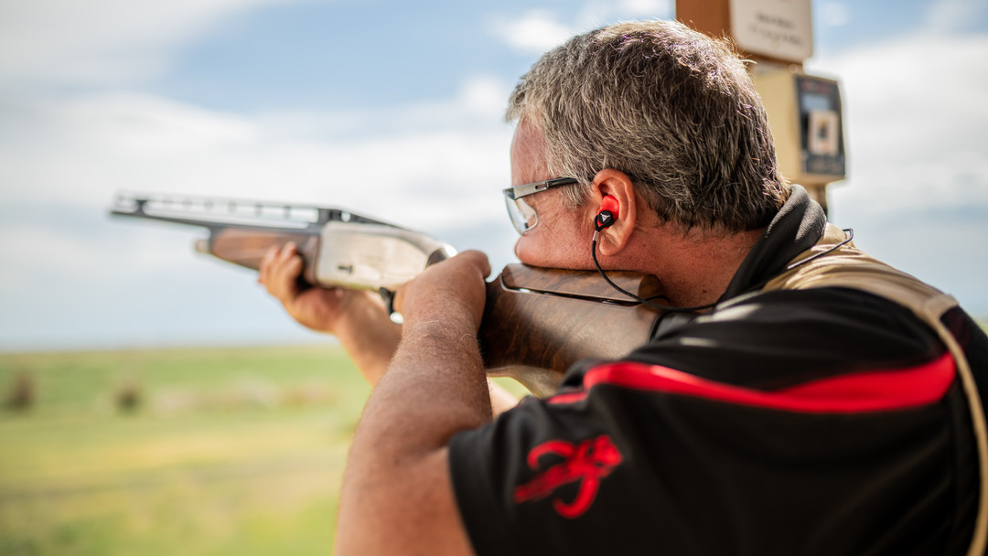 Loud gunfire can cause permanent damage — choose ear protection that fits and performs. Read our guide to choosing the best custom earplugs for shooting. Link in Bio
#HearingProtection #Shooting #Earplugs #GunRange #CustomFit #Decibullz