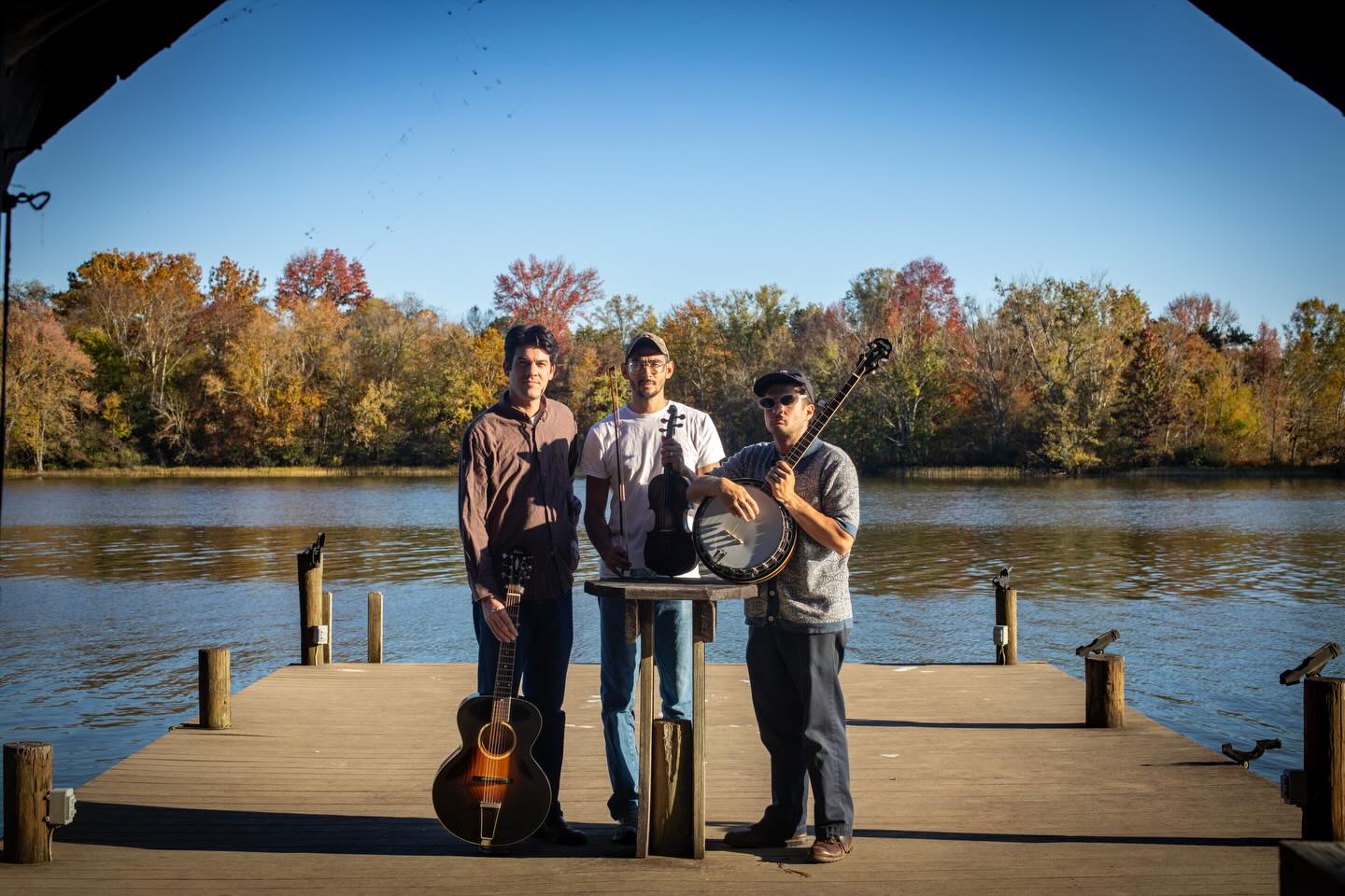 ALERT!
We are currently filling dates between September 10th and 27th in the GA, AL, SC, TN, NC, VA and KY area.
Contact us if you want us come to your town OR stay tuned for updates on our schedule.
We have an album in the works on @jalopy_records that we’re really excited about.
See you down the road!
@elenapolicky_photography