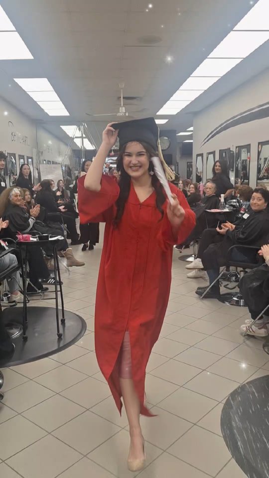 🥹 Nothing beats the feeling of seeing our students succeed!
Huge congrats to Mackenzie! 🎓✨ We are so proud to watch you join the ranks of industry leaders. 💇♀️💅 Shine Bright !!! Reach for the stars!.
🌟 Ready to be next? Visit
www.artandtechnique.com
👉 Link in bio to start your journey!
Book a personal tour!
#ArtAndTechnique #BeautySchool #GraduateSuccess #OntarioBeautySchool