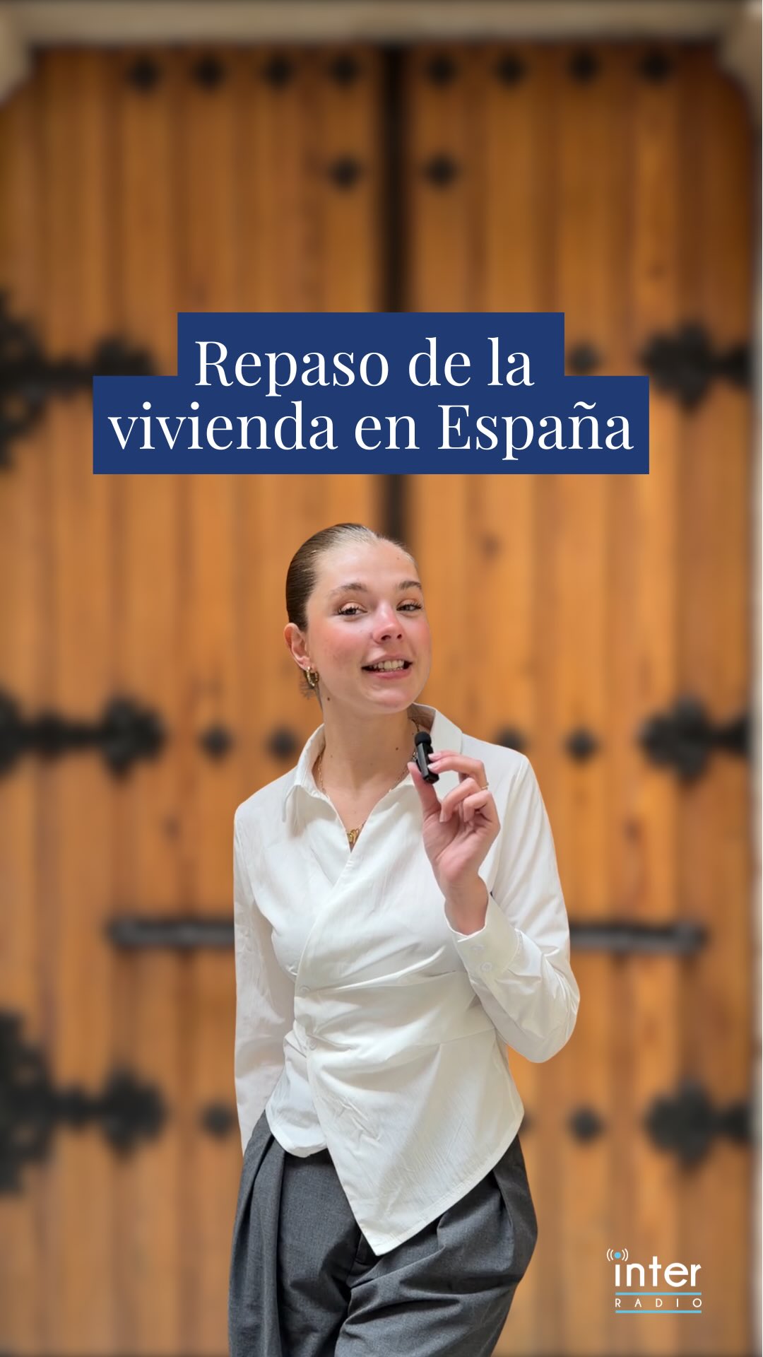 ¿Piensas más en la vivienda que en tu ex? 🏠💔 No te culpo, los datos dan para un drama de los buenos.
En este primer “boletín” de noticias te cuento por qué el mercado inmobiliario está que arde:
📉 Política: Junts mantiene su “no” al decreto de ley de vivienda. ¿Qué significa esto para tu prórroga de alquiler?
📈 Precios: En España suben el TRIPLE que en el resto de Europa. Un 13% más solo en el último trimestre mientras los sueldos... bueno, ya sabes. 💸
🌍 Compradores: ¿Quiénes están comprando casa en España? Italianos, rumanos y marroquíes lideran la cifra de extranjeros.
💰 TIP EXTRA: ¡Campaña de la Renta! Si alquilas y estás empadronado en tu CCAA, podrías desgravarte el alquiler. ¡No regales dinero!
Si quieres estar al día de lo que pasa con tu futuro techo (y tu bolsillo), ¡síguenos! 🎙️✨
#vivienda #alquiler #renta #españa #economia