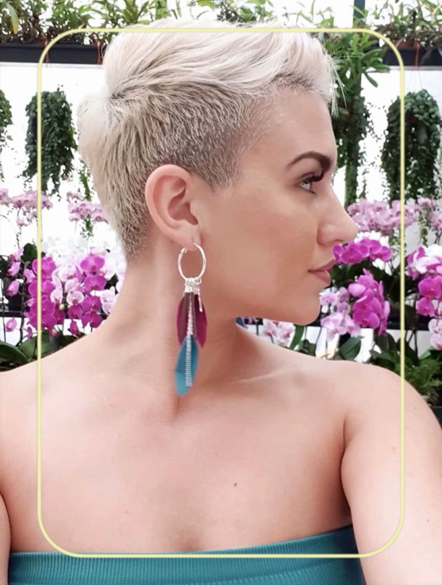 “Blast from the past ✂️
Where did all the cool short haircuts go? Everything’s starting to look the same…
Bring back the personality. Bring back the edge. Cut it.” 😉😉 #shorthairdontcare #hairtransformation #melbournehairdresser #freshcut CUT by @tarikjasarevic_mrtsalon